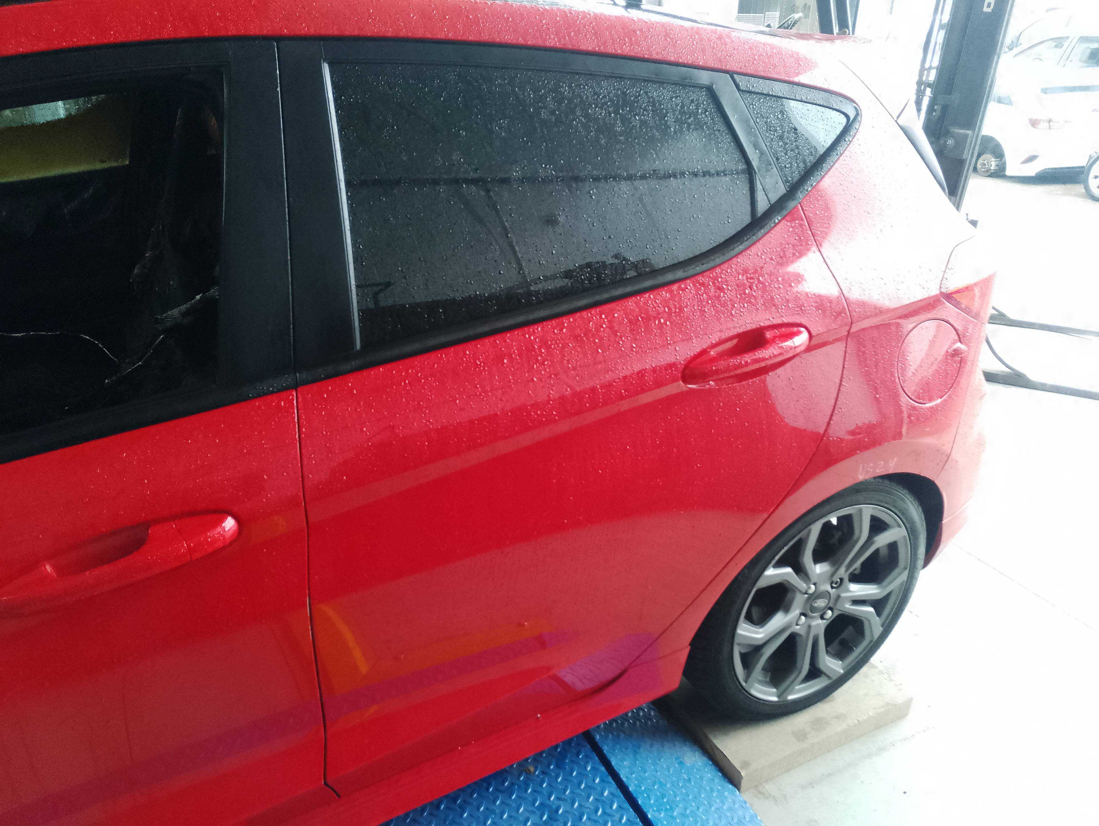 Recambio de puerta trasera izquierda para ford fiesta (ce1) st-line referencia OEM IAM   