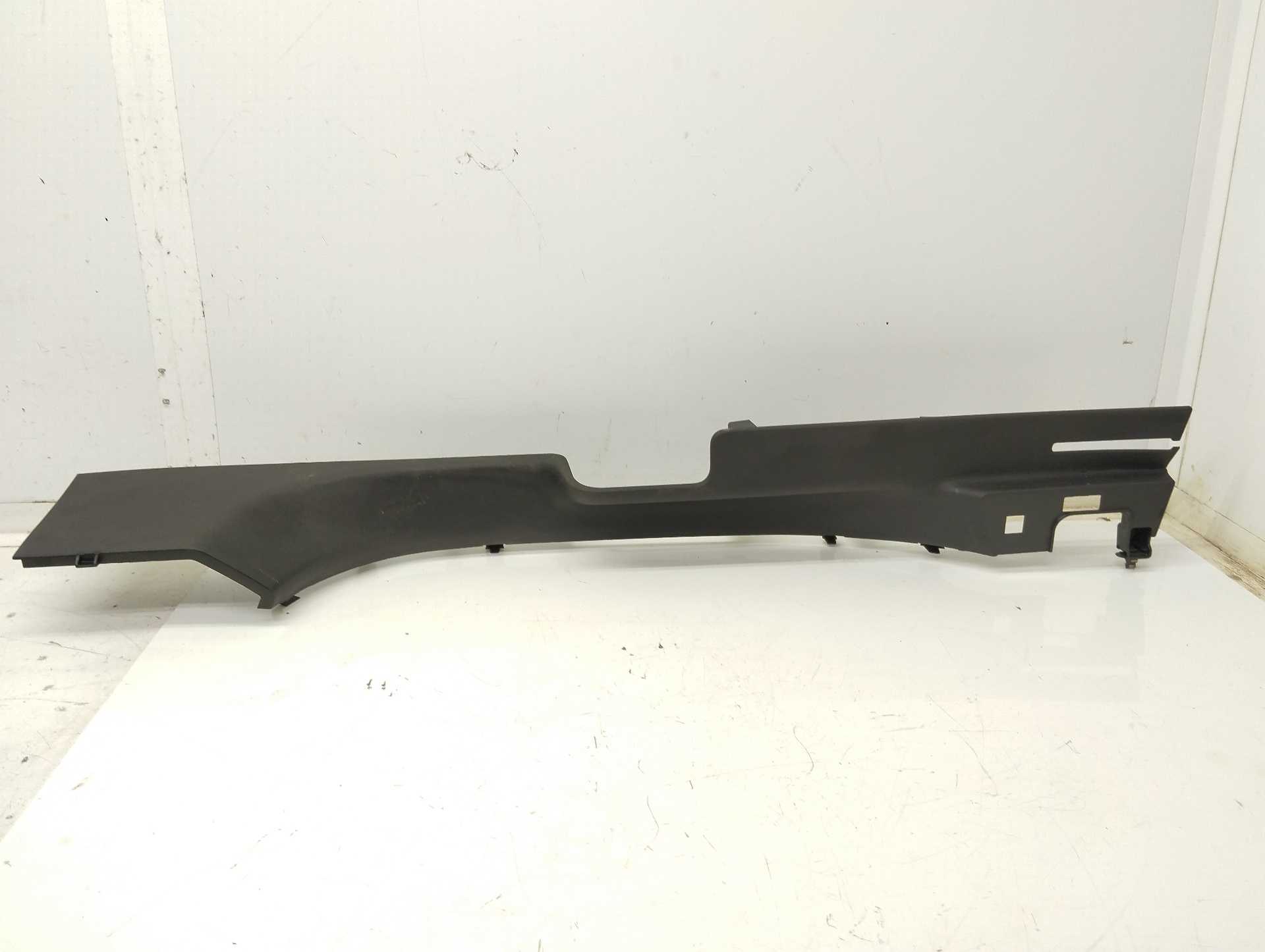 Recambio de moldura interior para renault scenic iv black edition referencia OEM IAM 769549108R  