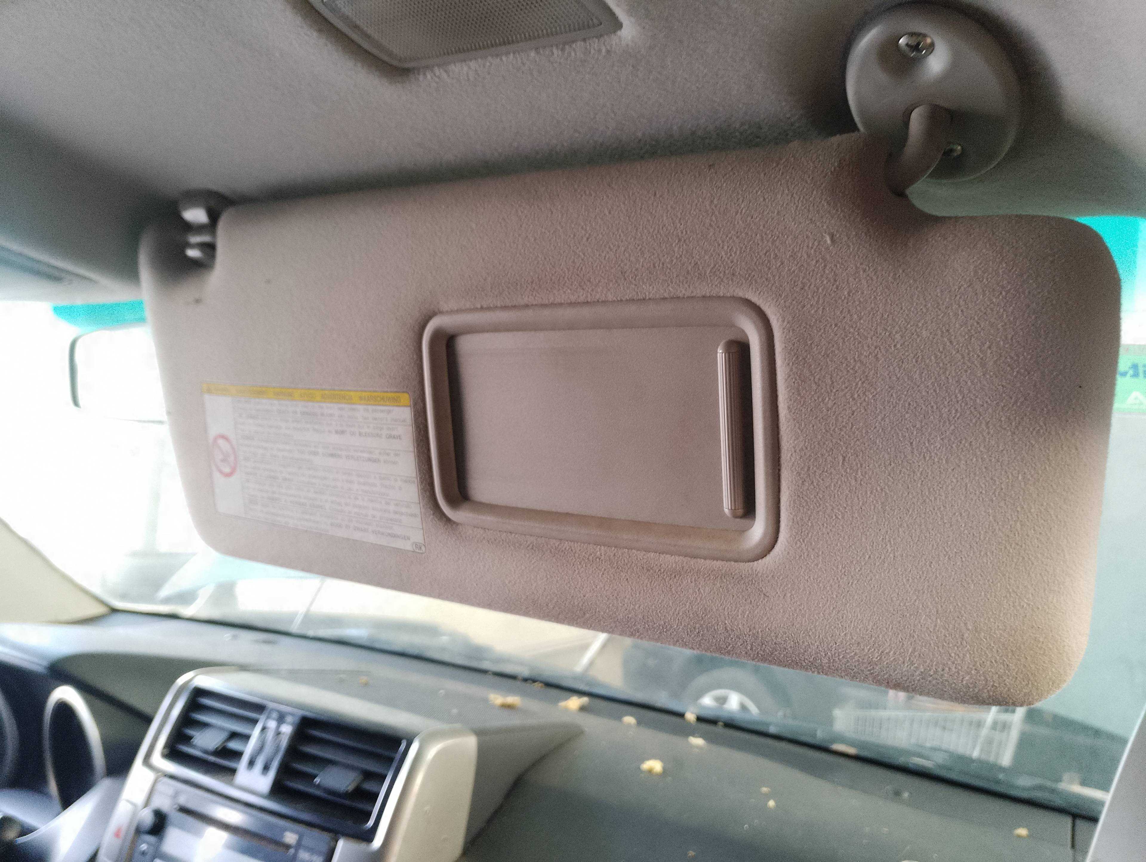 Recambio de parasol derecho para toyota land cruiser (j15) basis referencia OEM IAM   
