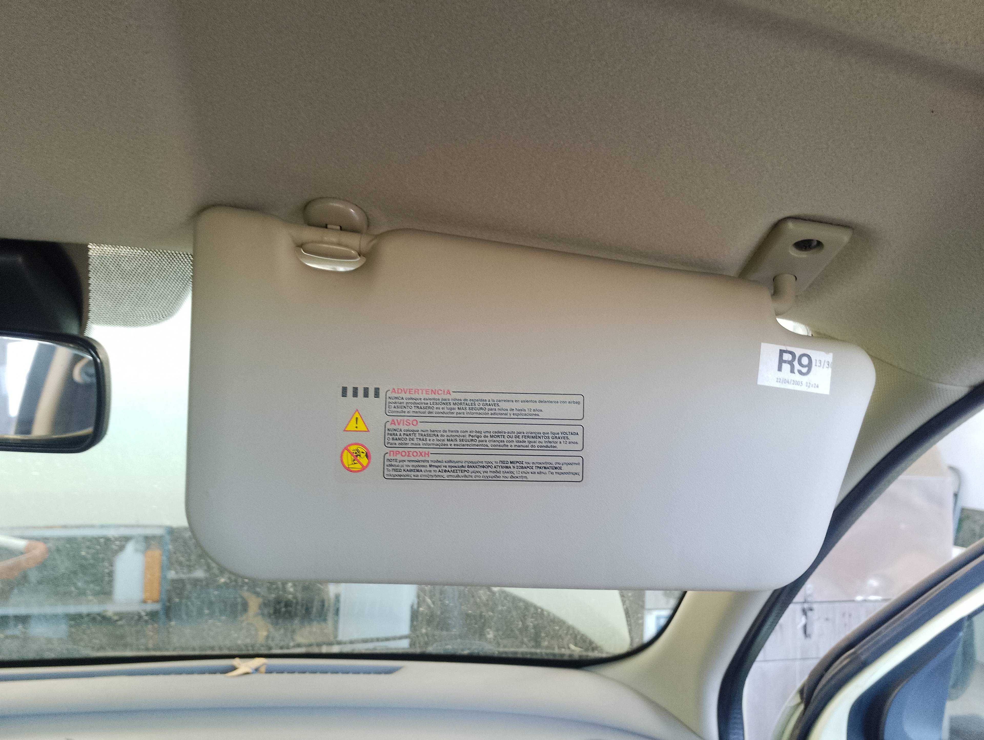 Recambio de parasol derecho para nissan micra (k12e) 25 aniversario referencia OEM IAM   