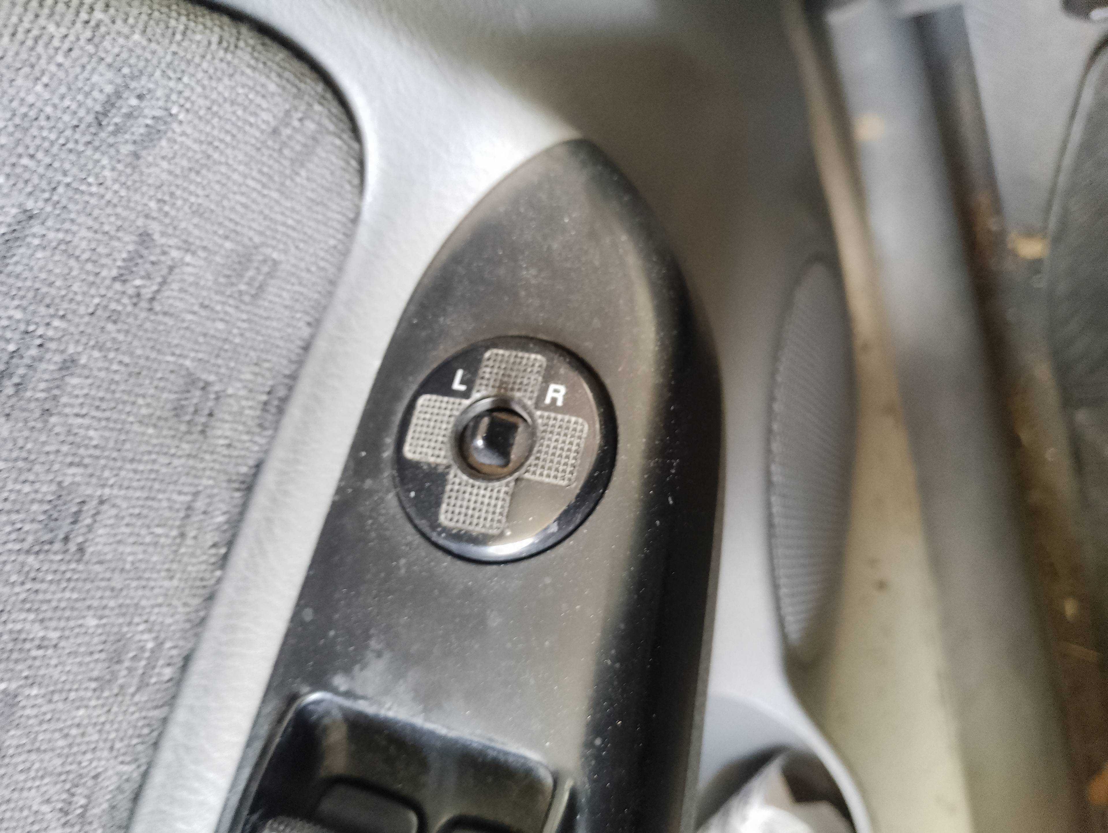 Recambio de mando retrovisor para kia rio ipanema berlina referencia OEM IAM   