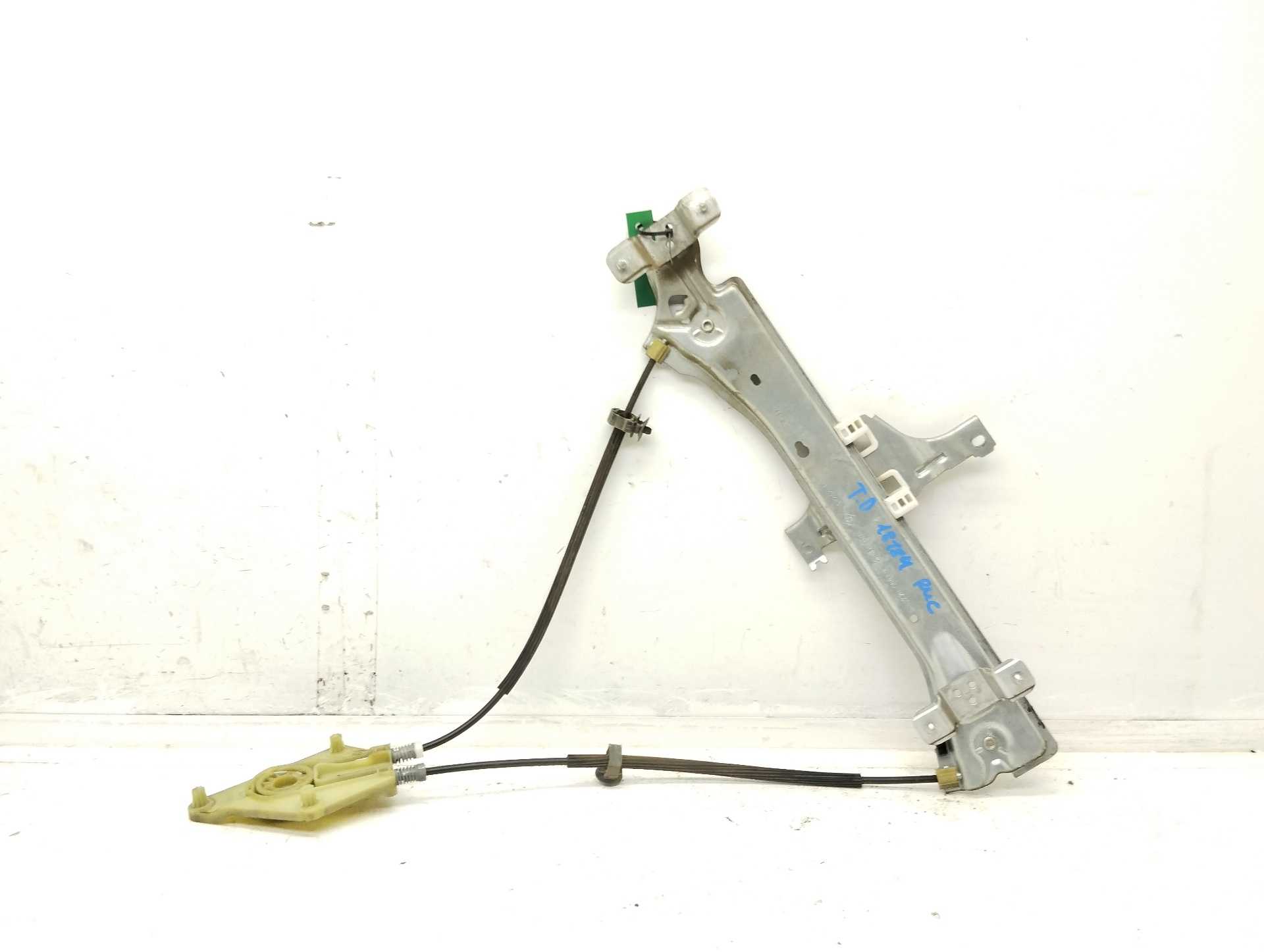 Recambio de elevalunas trasero derecho para renault megane iii berlina 5 p business referencia OEM IAM 827200003R  