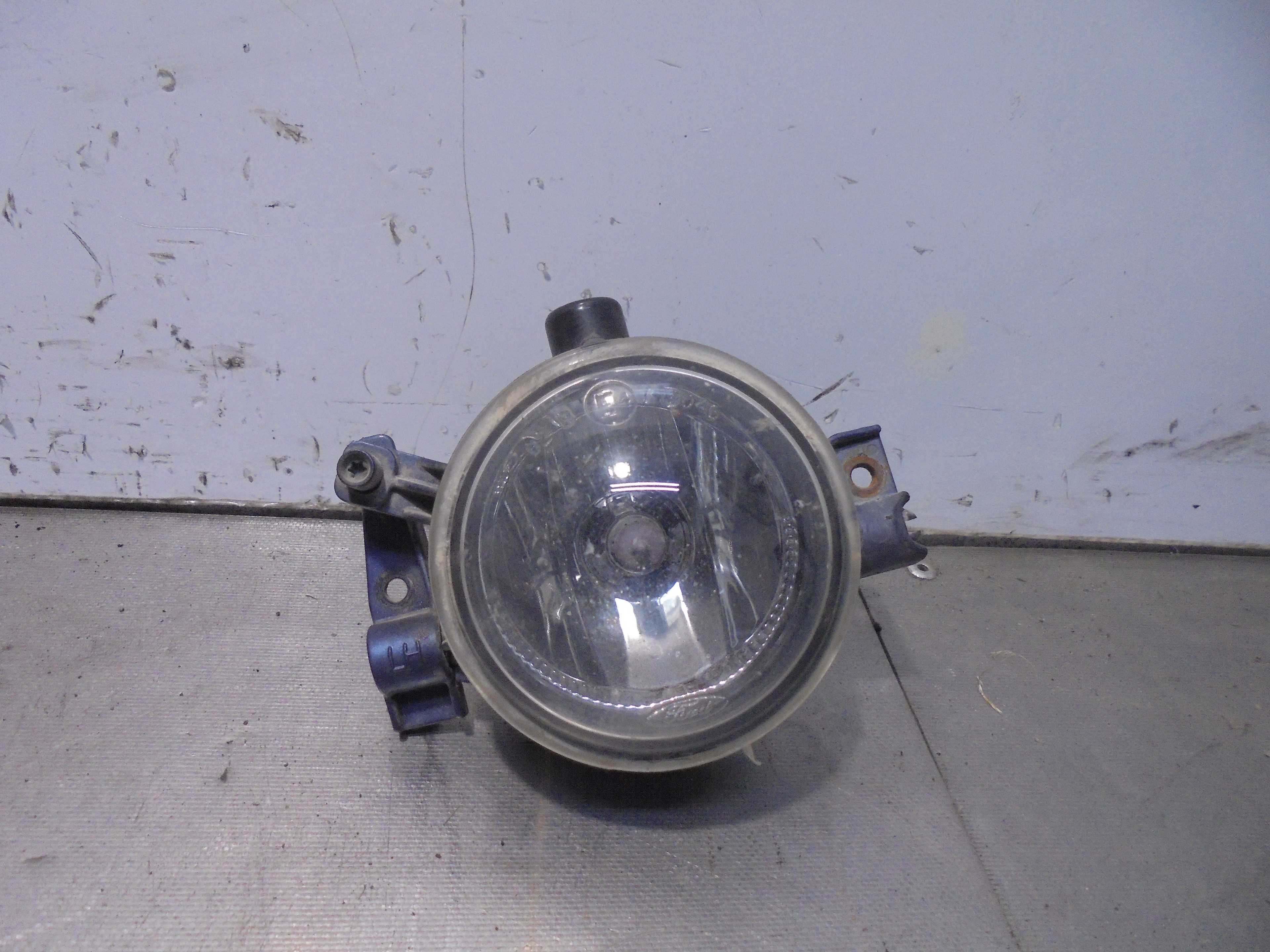 Recambio de faro antiniebla izquierdo para ford focus berlina (cap) ambiente (d) referencia OEM IAM 3M5115K202AA  