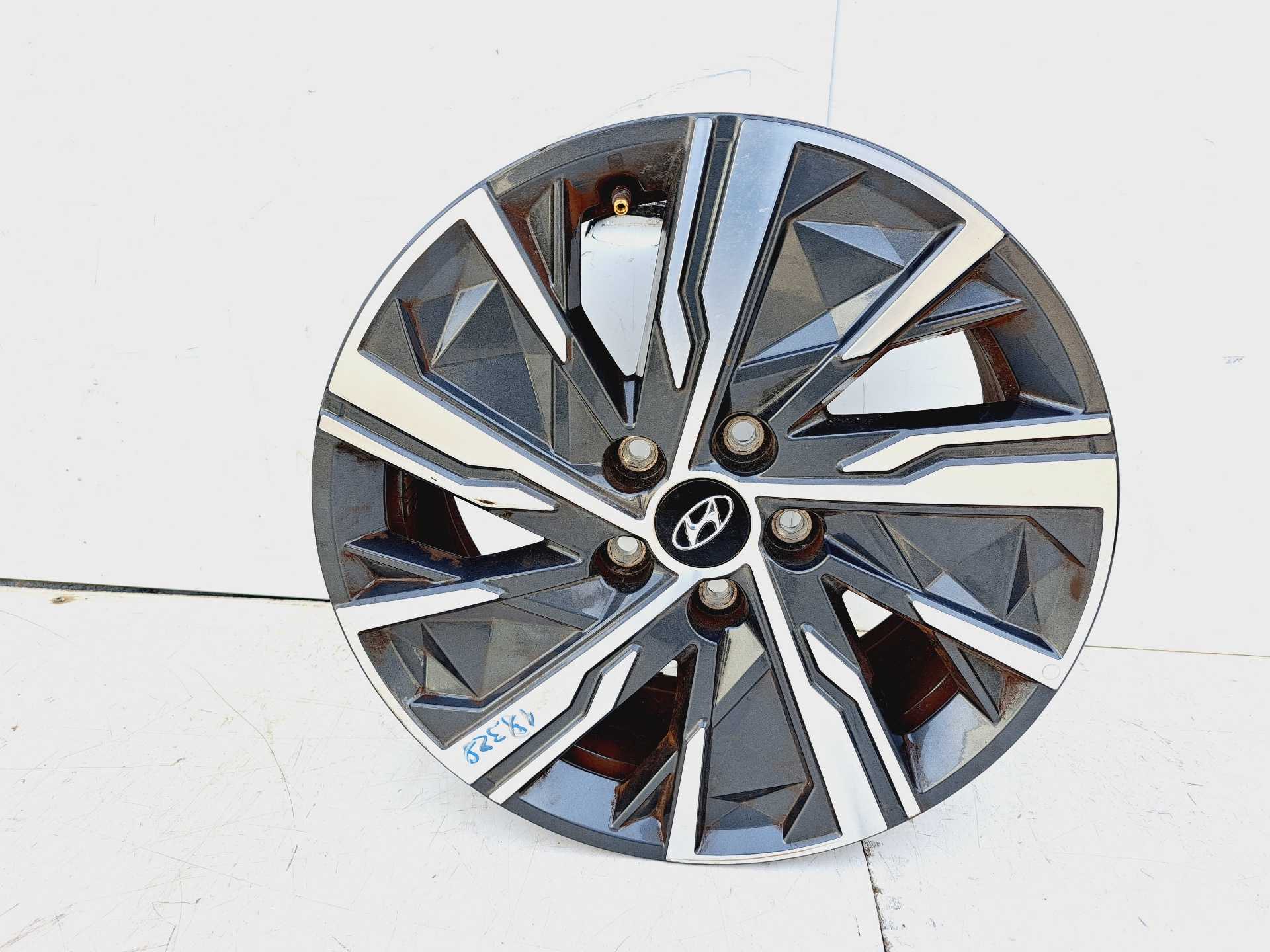 Recambio de llanta para hyundai tucson 1.6 crdi cat referencia OEM IAM R17 52910N7160 