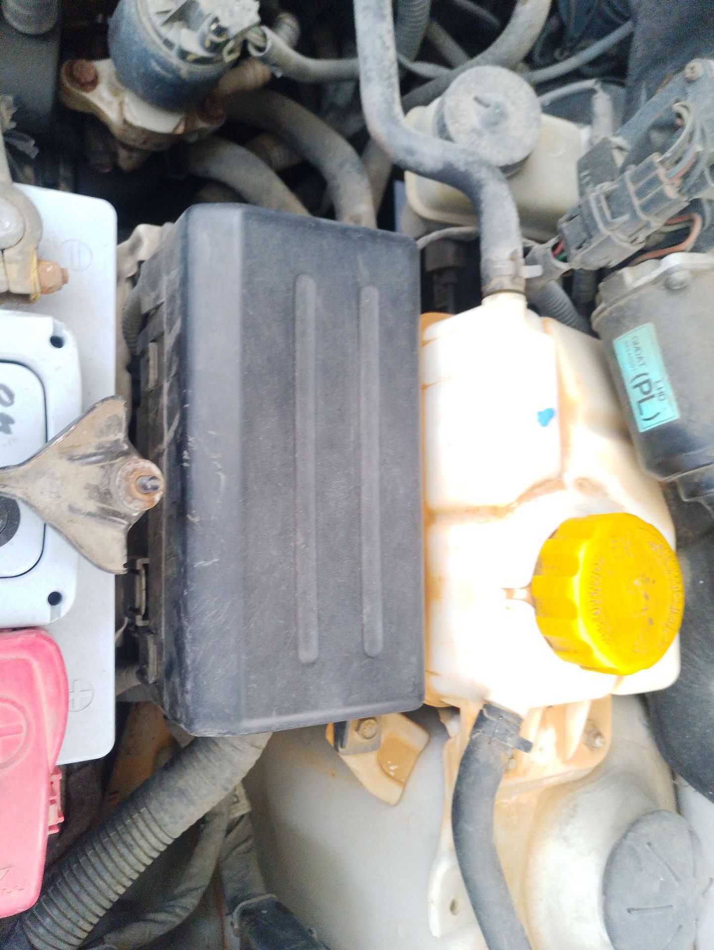 Recambio de caja reles / fusibles para chevrolet aveo / kalos sedán (t250, t255) 1.4 referencia OEM IAM 96843036  