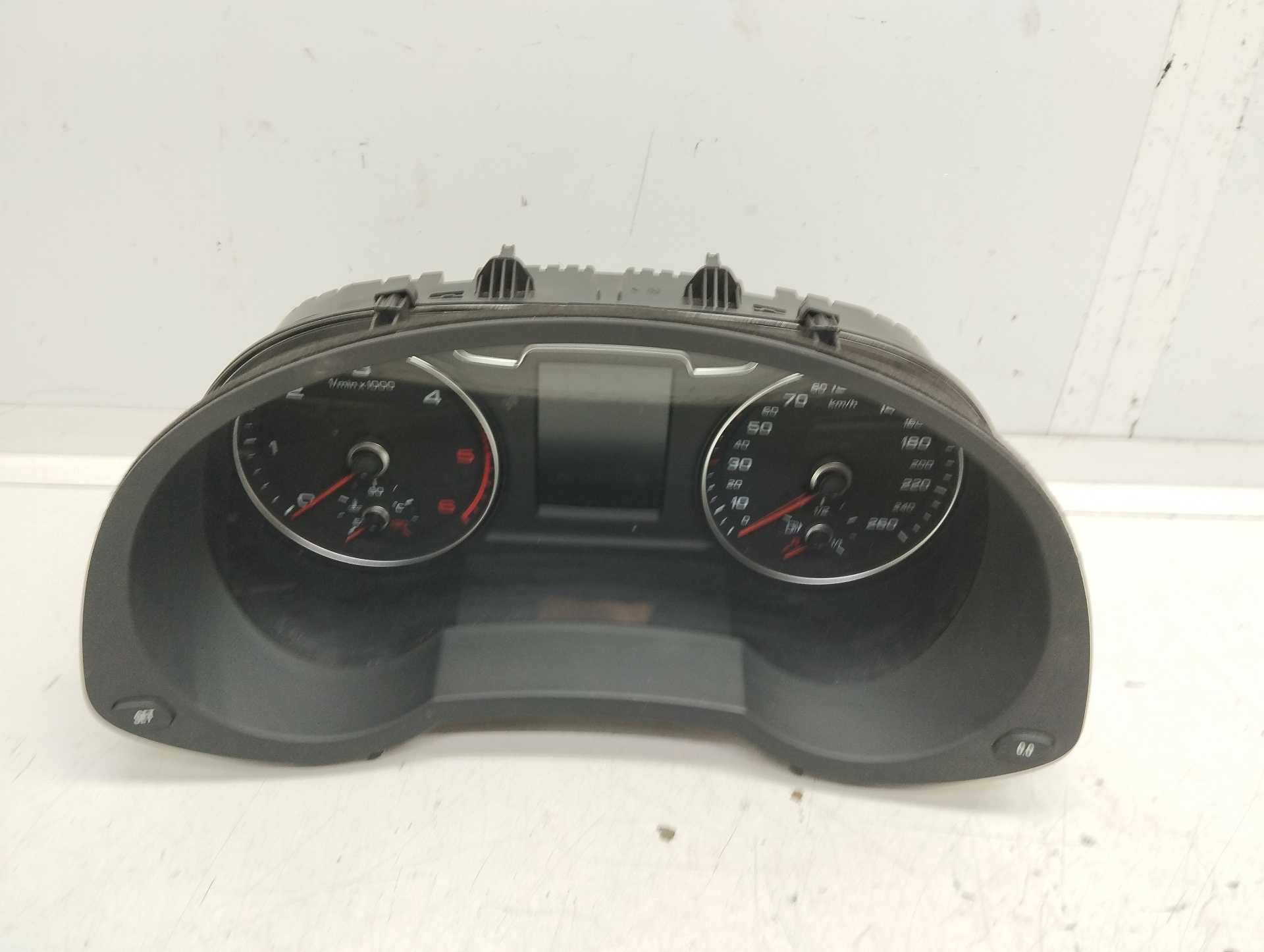 Recambio de cuadro instrumentos para audi q3 (8ug) attraction referencia OEM IAM 8U0920940M A2C99640800 