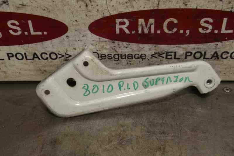Recambio de guia puerta lateral interior derecha para dacia dokker ambiance referencia OEM IAM 777949343R  