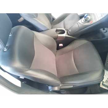 ASIENTO DELANTERO DERECHO 