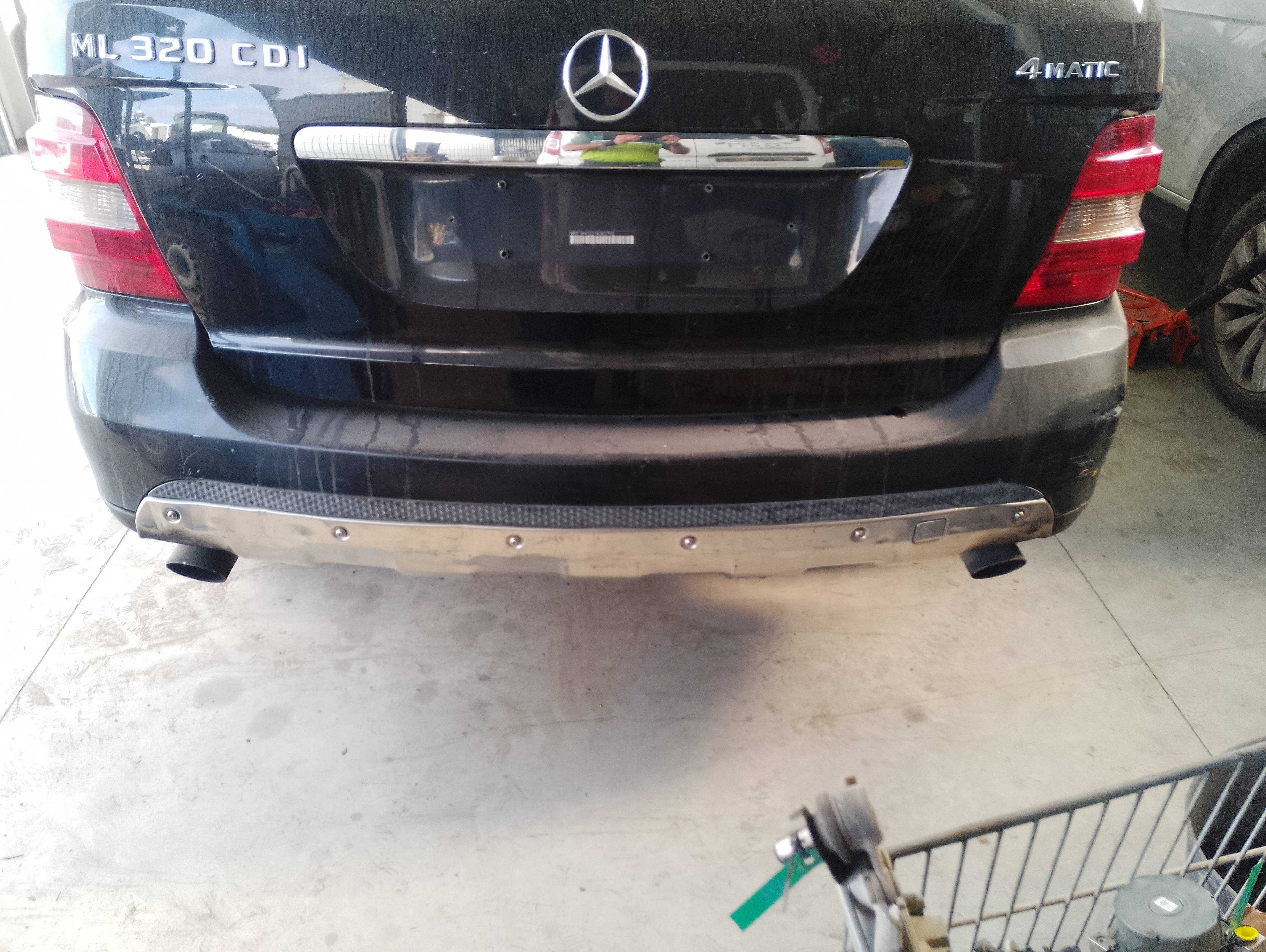 Recambio de paragolpes trasero para mercedes-benz clase m (w164) 320 / 350 cdi (164.122) referencia OEM IAM   