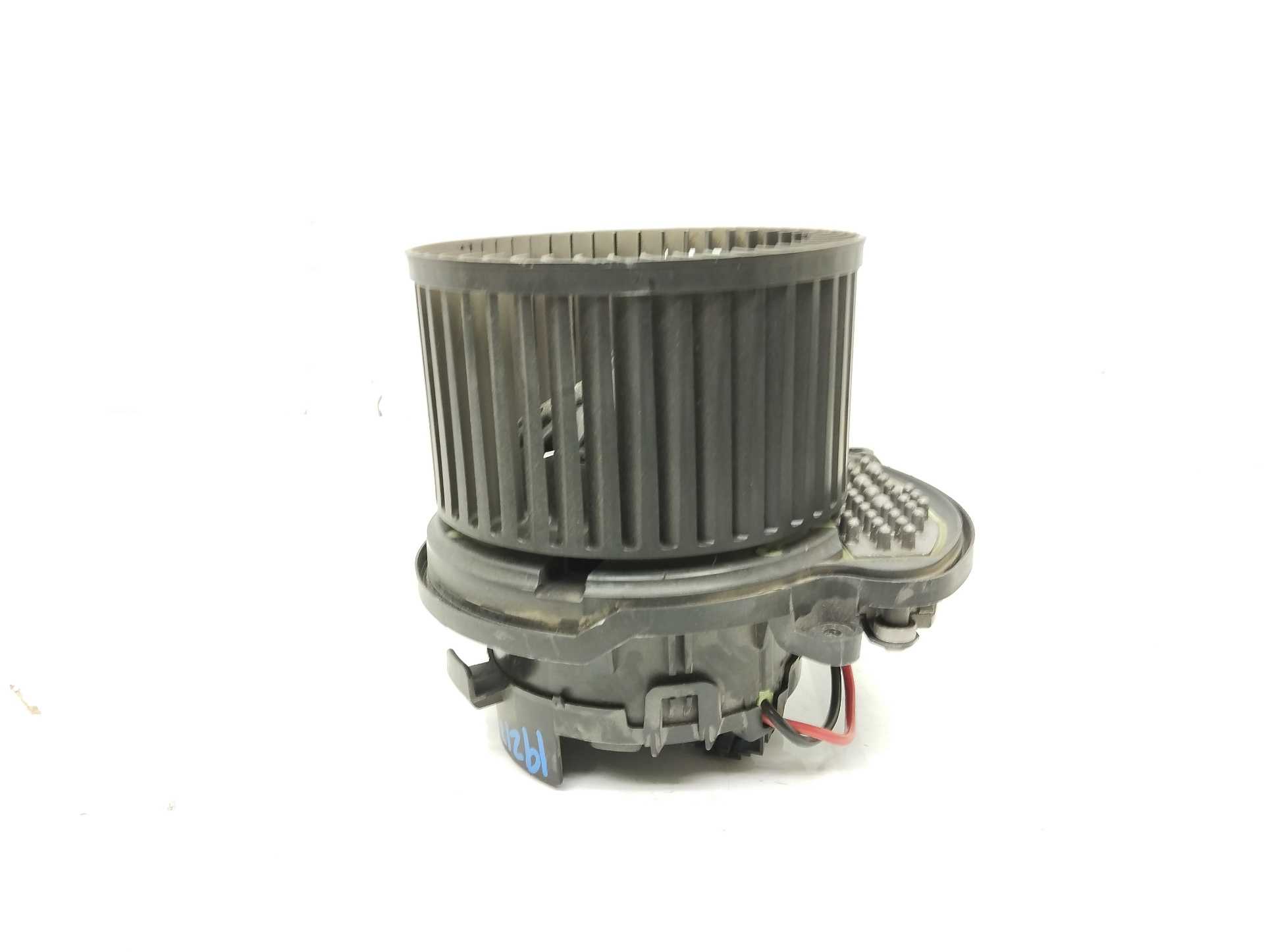 Recambio de motor calefaccion para renault scenic iv black edition referencia OEM IAM T911738  