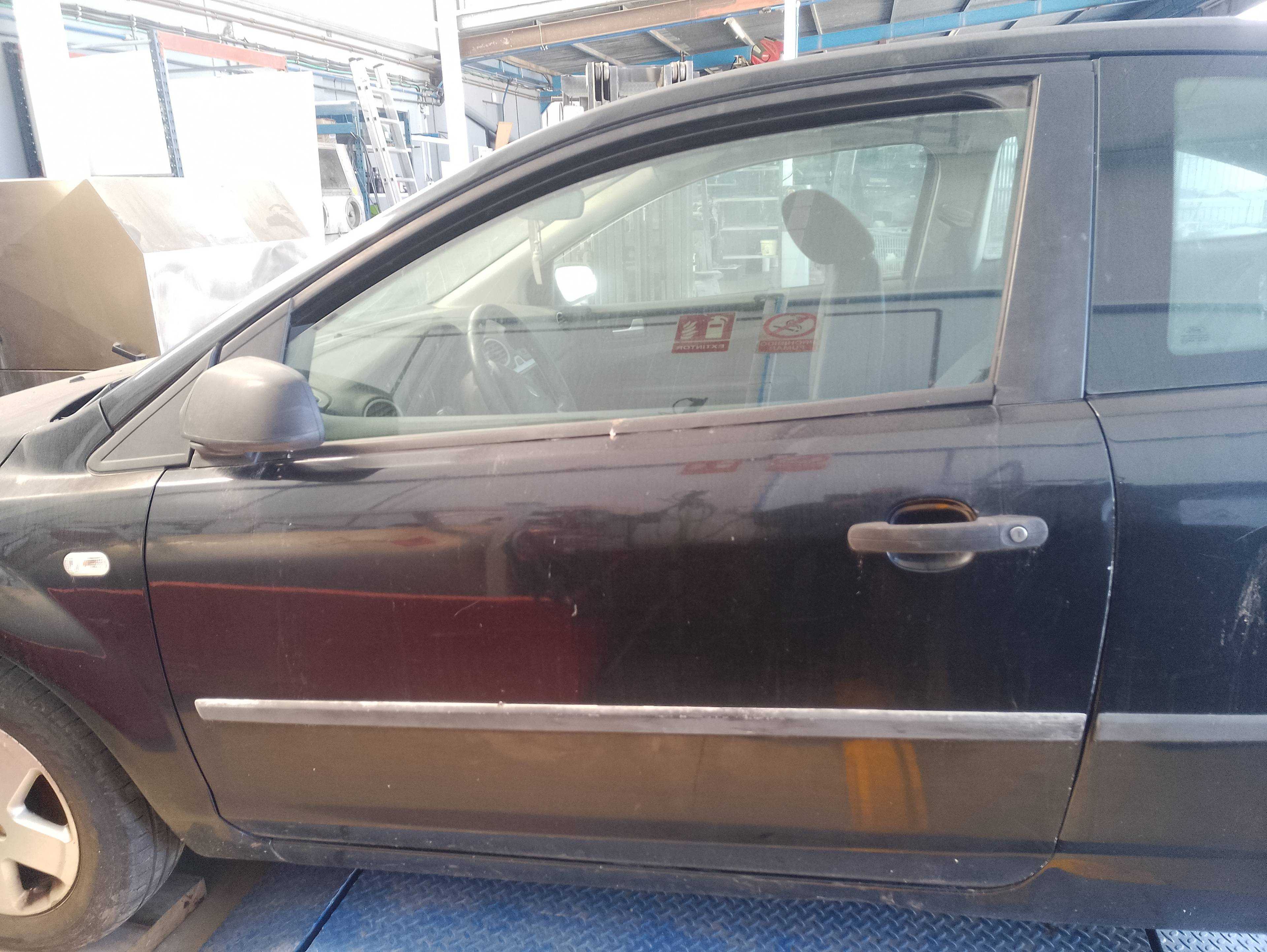 Recambio de puerta delantera izquierda para ford focus berlina (cap) ambiente (d) referencia OEM IAM   
