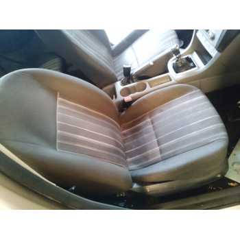 ASIENTO DELANTERO DERECHO 