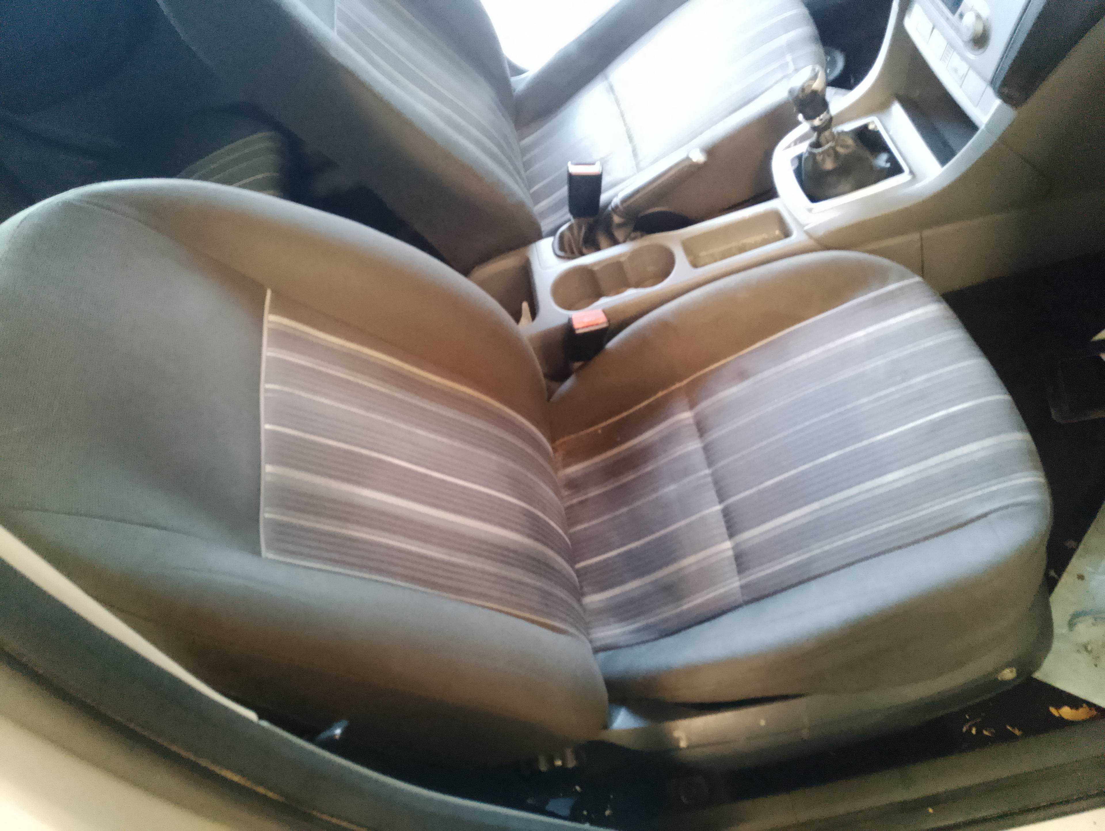 Recambio de asiento delantero derecho para ford focus turnier (cb4) business referencia OEM IAM   