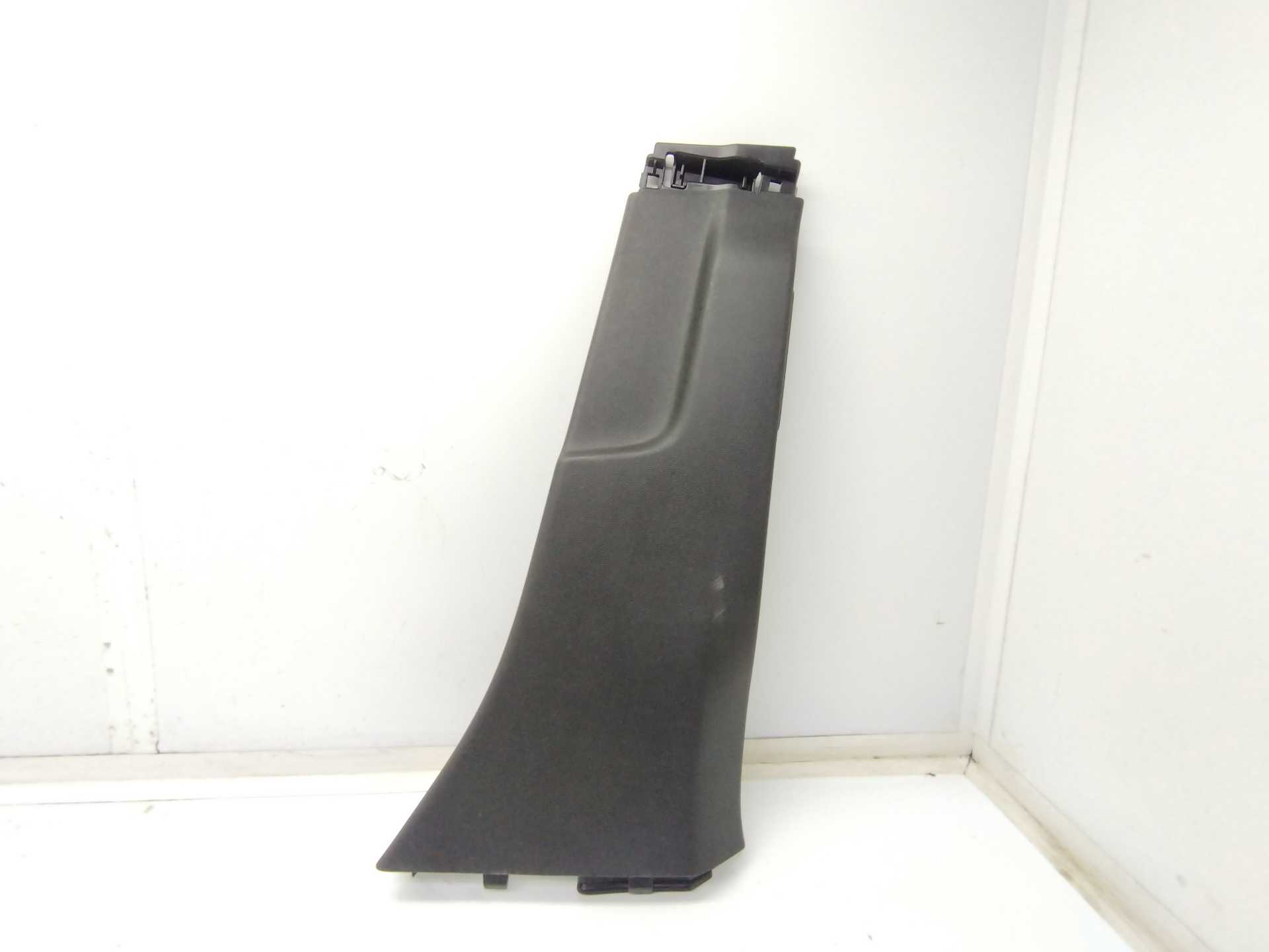 Recambio de moldura interior para renault scenic iv black edition referencia OEM IAM 279818824R  
