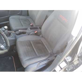 ASIENTO DELANTERO IZQUIERDO 