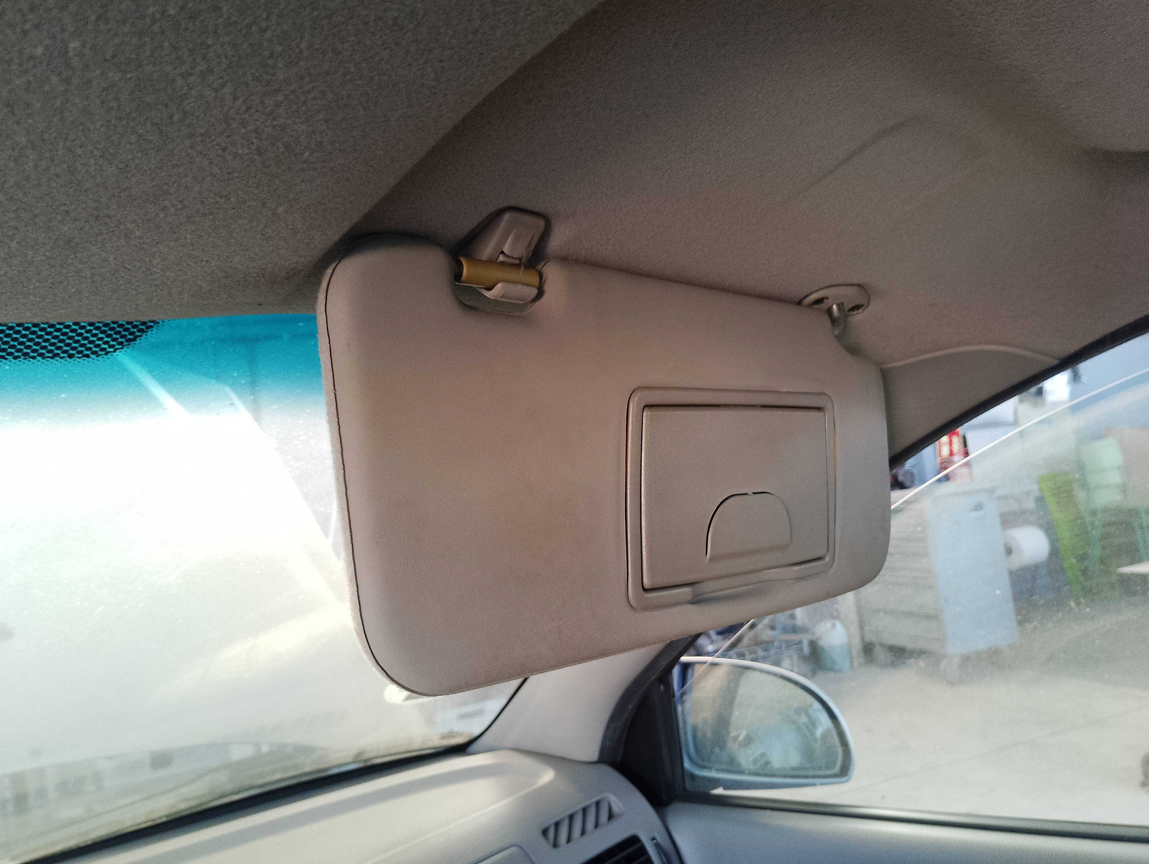 Recambio de parasol derecho para kia rio ipanema berlina referencia OEM IAM   