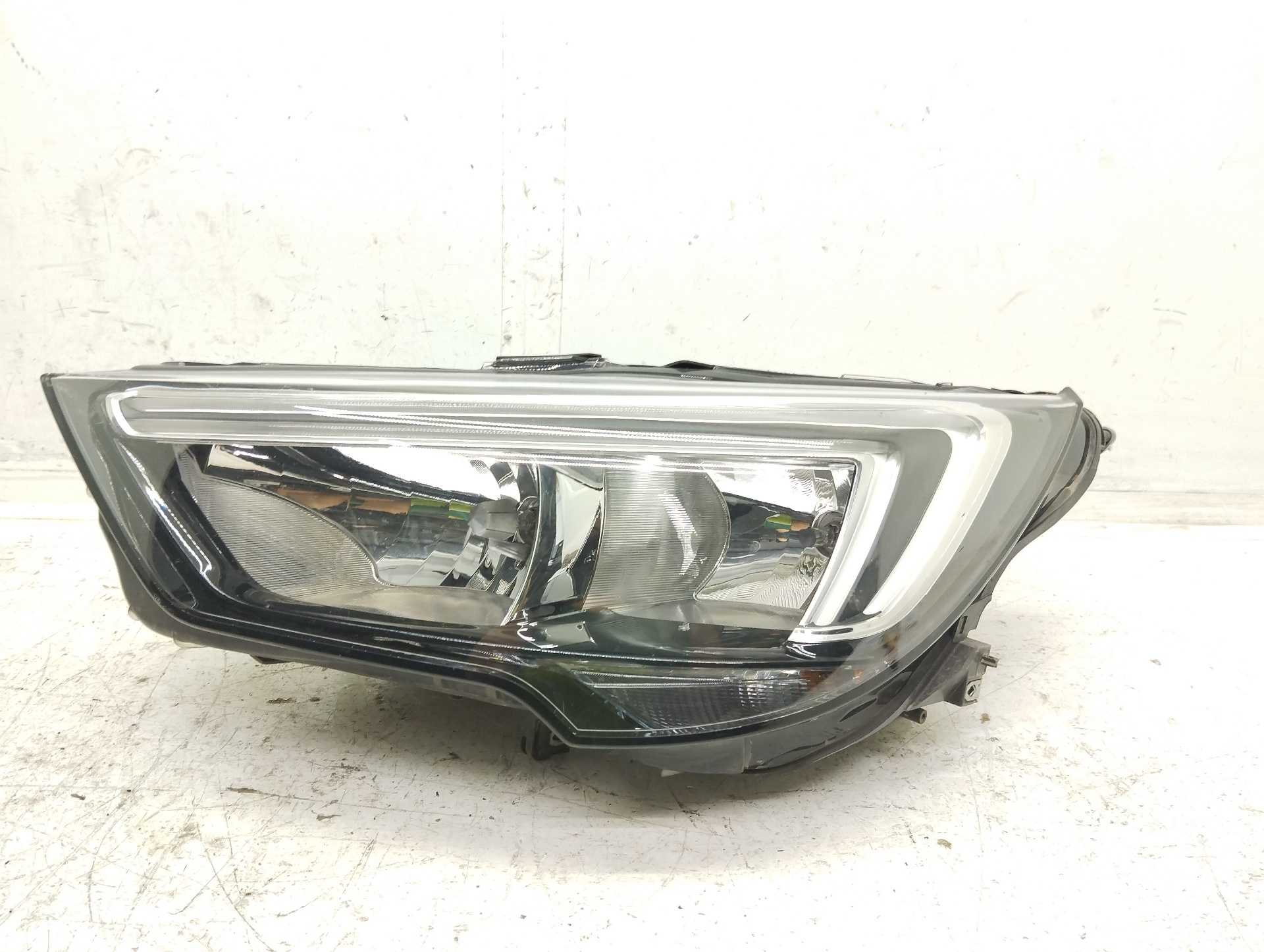 Recambio de faro izquierdo para opel crossland x design line referencia OEM IAM 13467967 462161423 