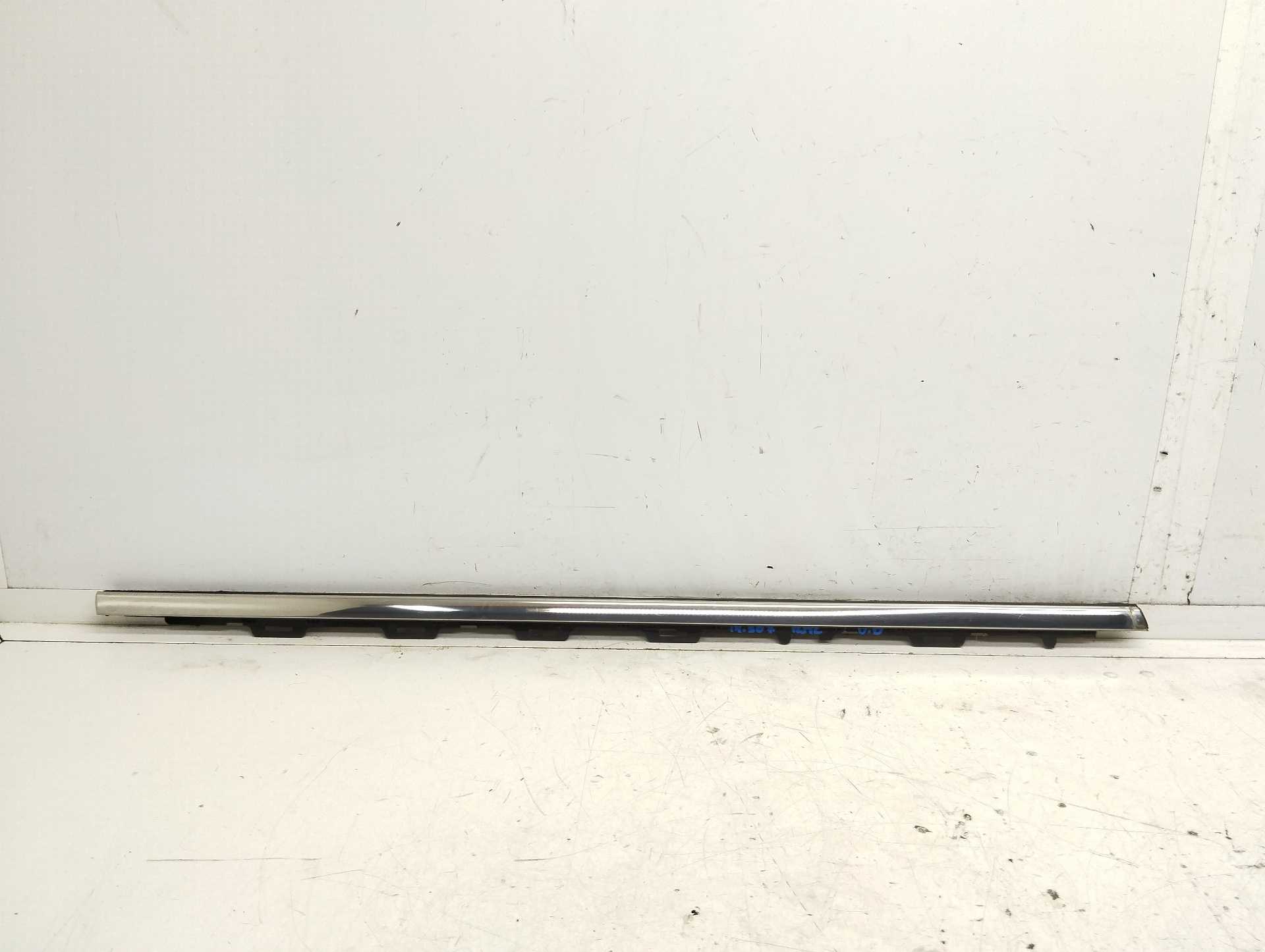 Recambio de moldura para peugeot 2008 (--.2013) active referencia OEM IAM  9673085180 