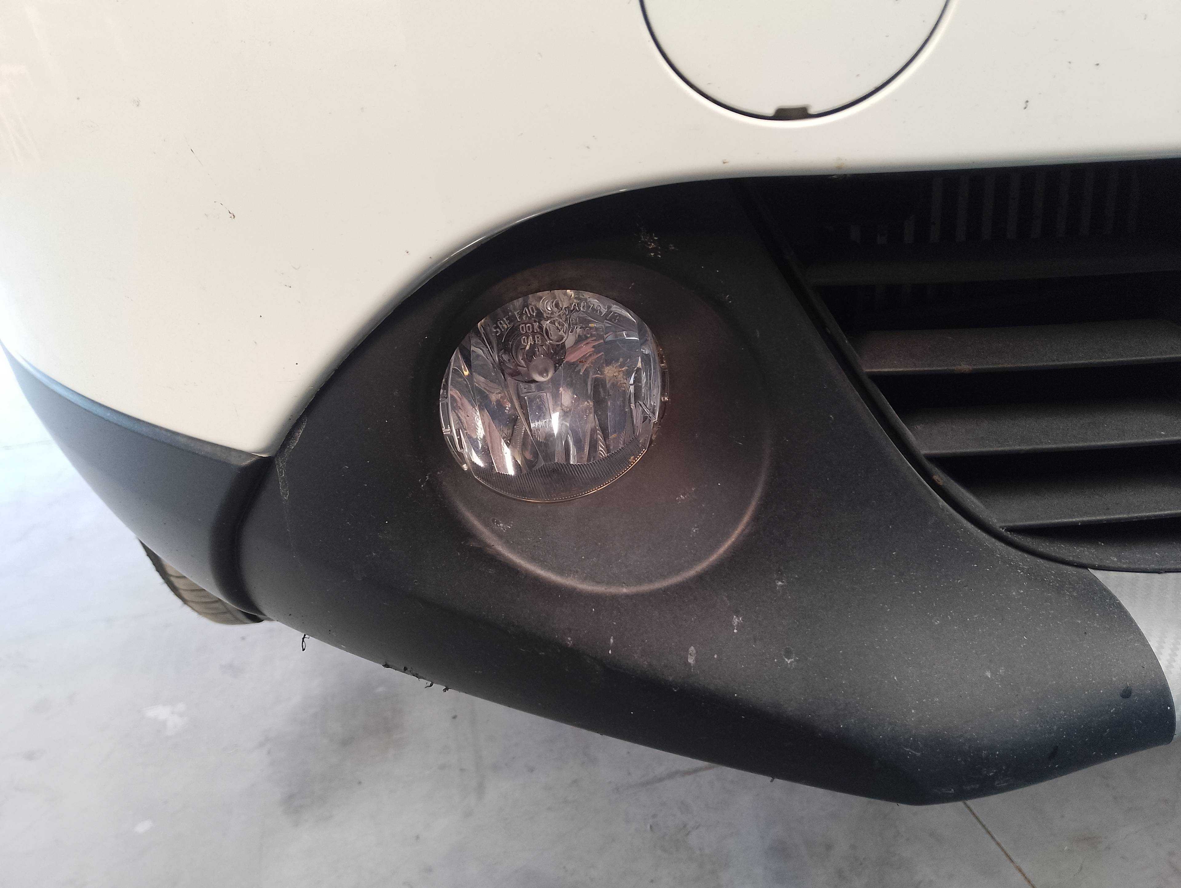 Recambio de faro antiniebla derecho para dacia lodgy laureate referencia OEM IAM   