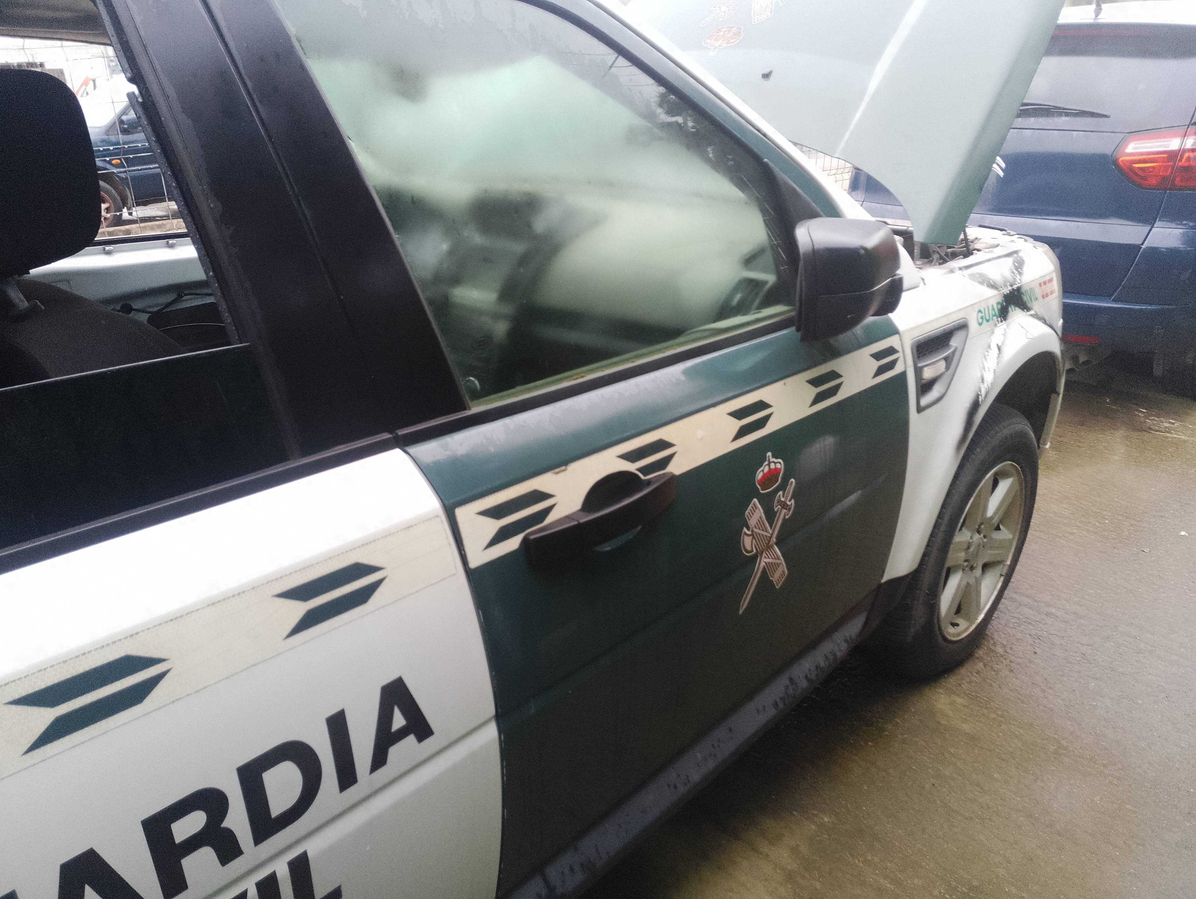 Recambio de puerta delantera derecha para land rover freelander (lr2) td4 e referencia OEM IAM   