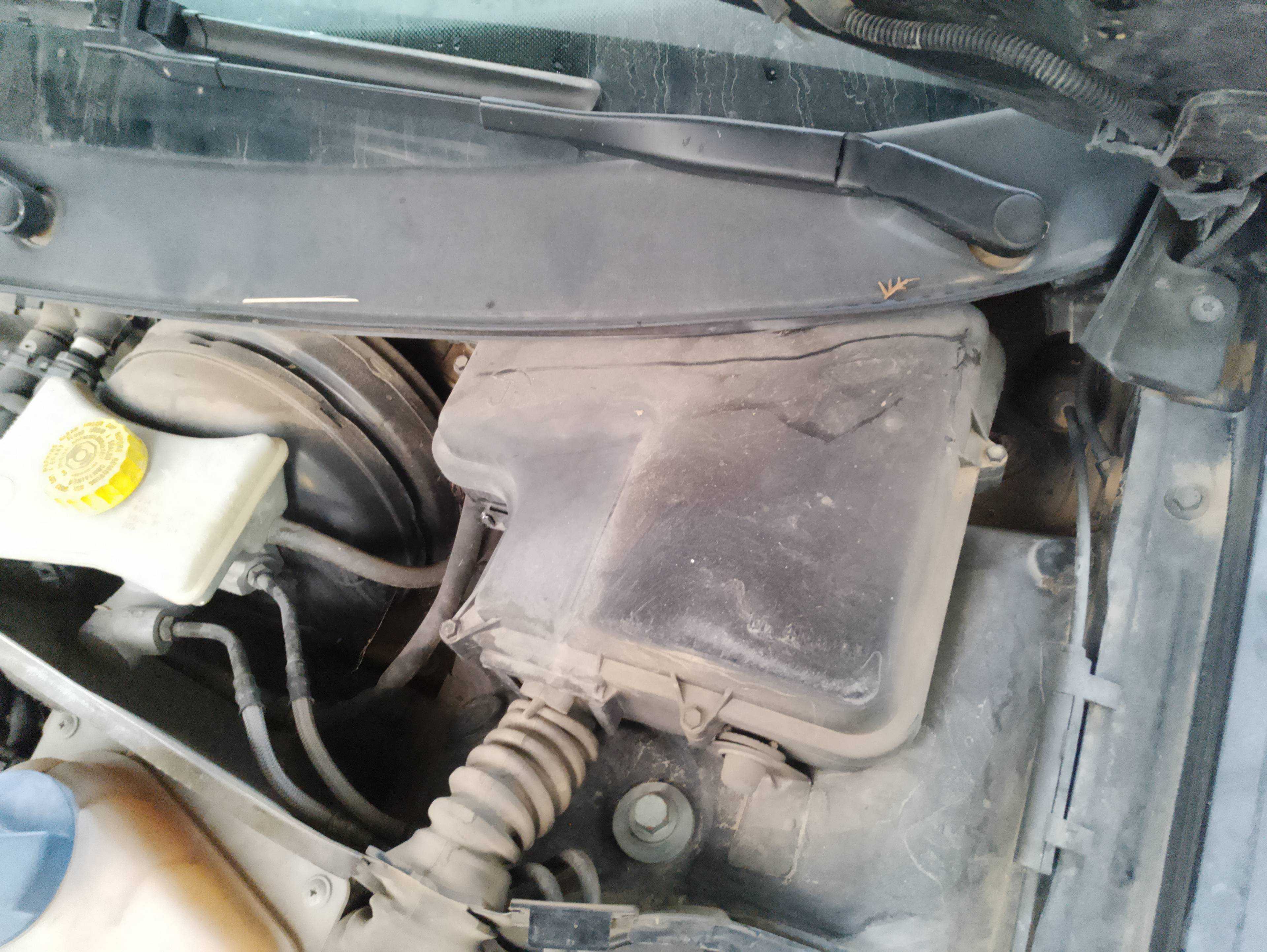 Recambio de caja reles / fusibles para volkswagen passat berlina (3b3) advance referencia OEM IAM   