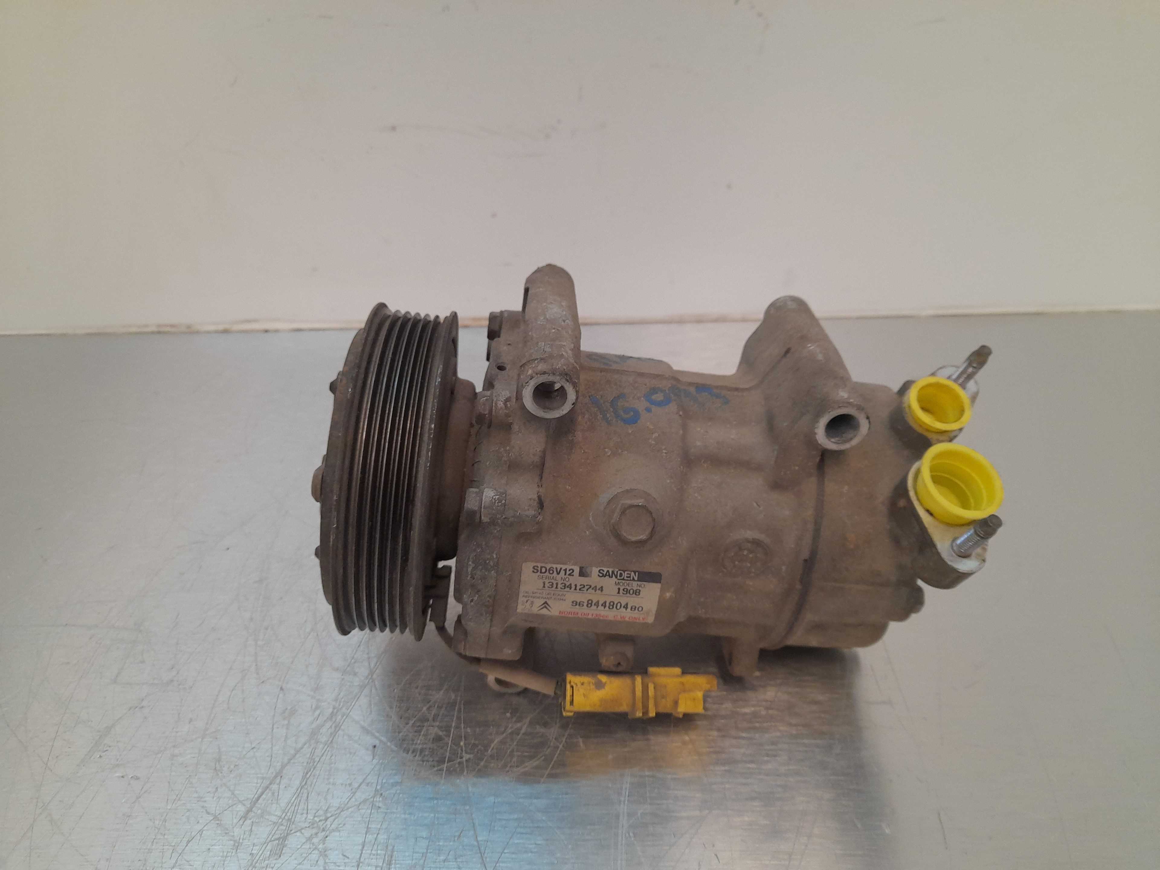 Recambio de compresor aire acondicionado para citroën c2 audace referencia OEM IAM 9684480480  