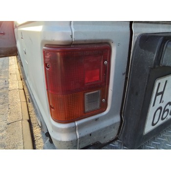 Recambio de piloto trasero izquierdo para mitsubishi pajero 2.3 diesel referencia OEM IAM   