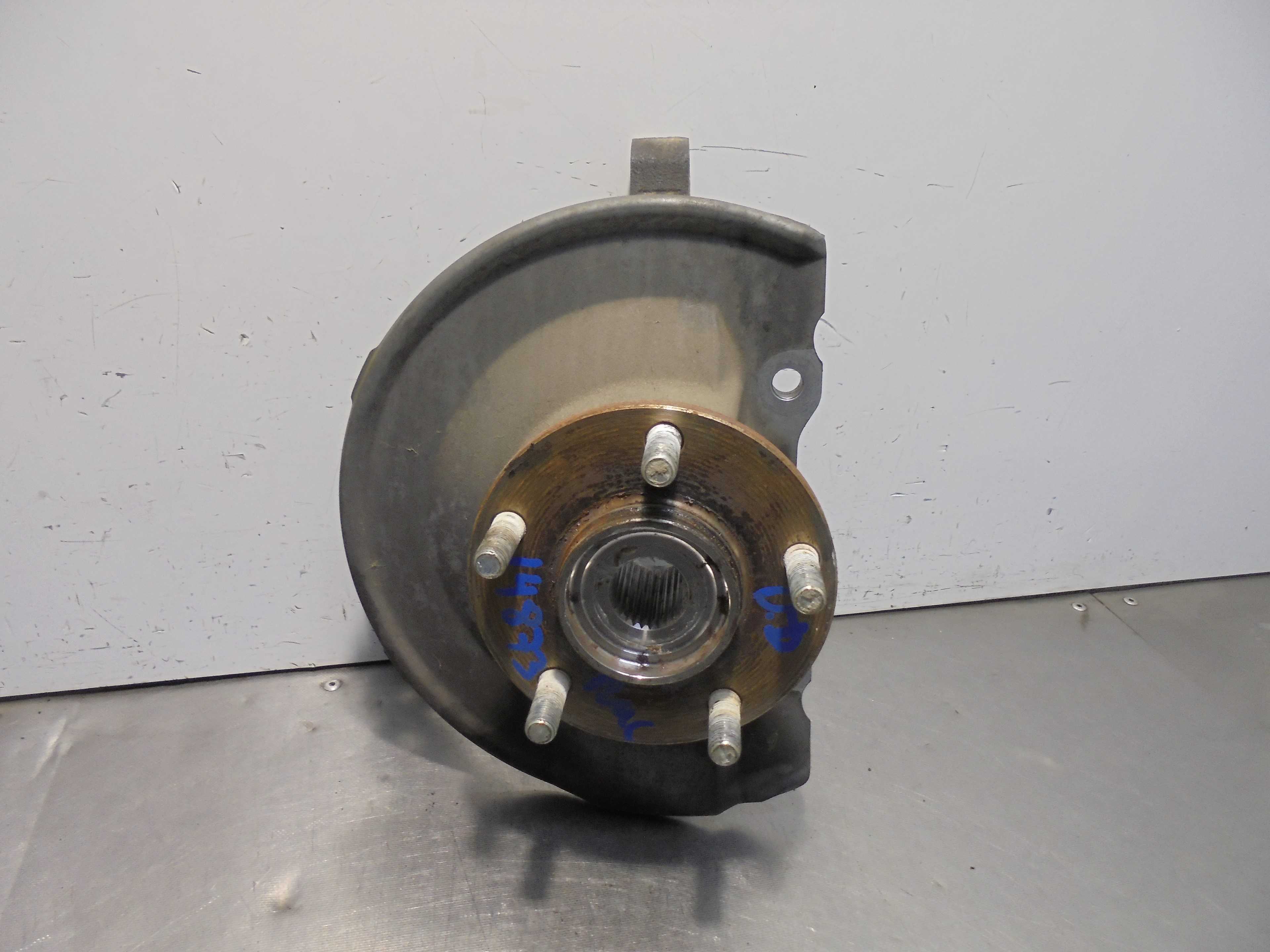 Recambio de mangueta delantera derecha para mitsubishi asx (ga0w) challenge 2wd referencia OEM IAM   