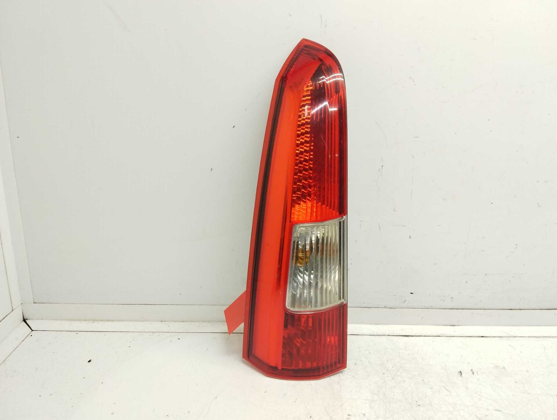 Recambio de piloto trasero izquierdo para volvo v70 familiar 2.4 20v turbo cat referencia OEM IAM 9154493ECE  