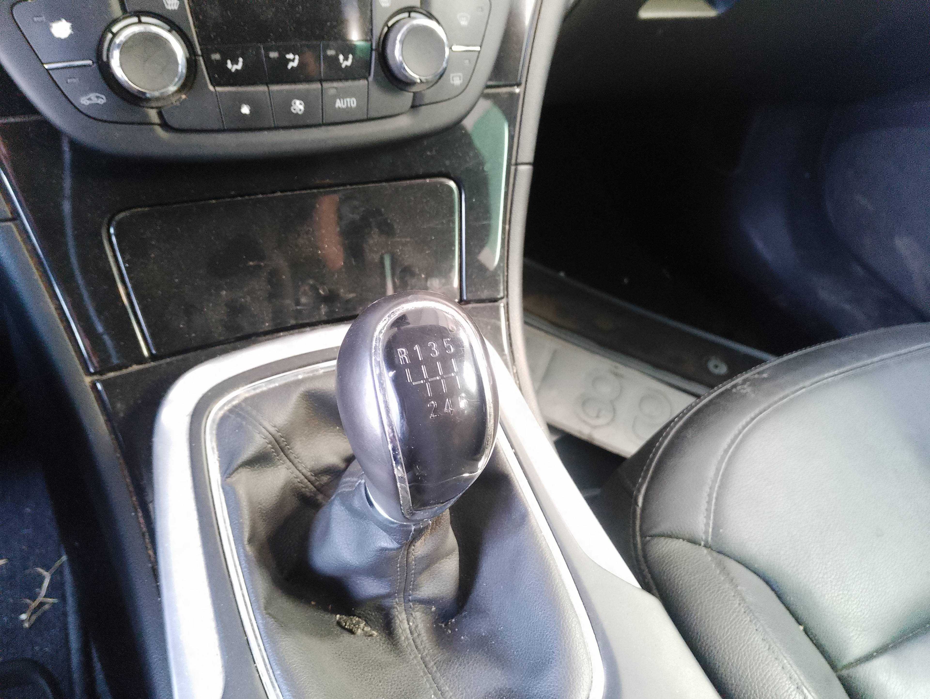 Recambio de palanca cambio para opel insignia sports tourer cosmo referencia OEM IAM   