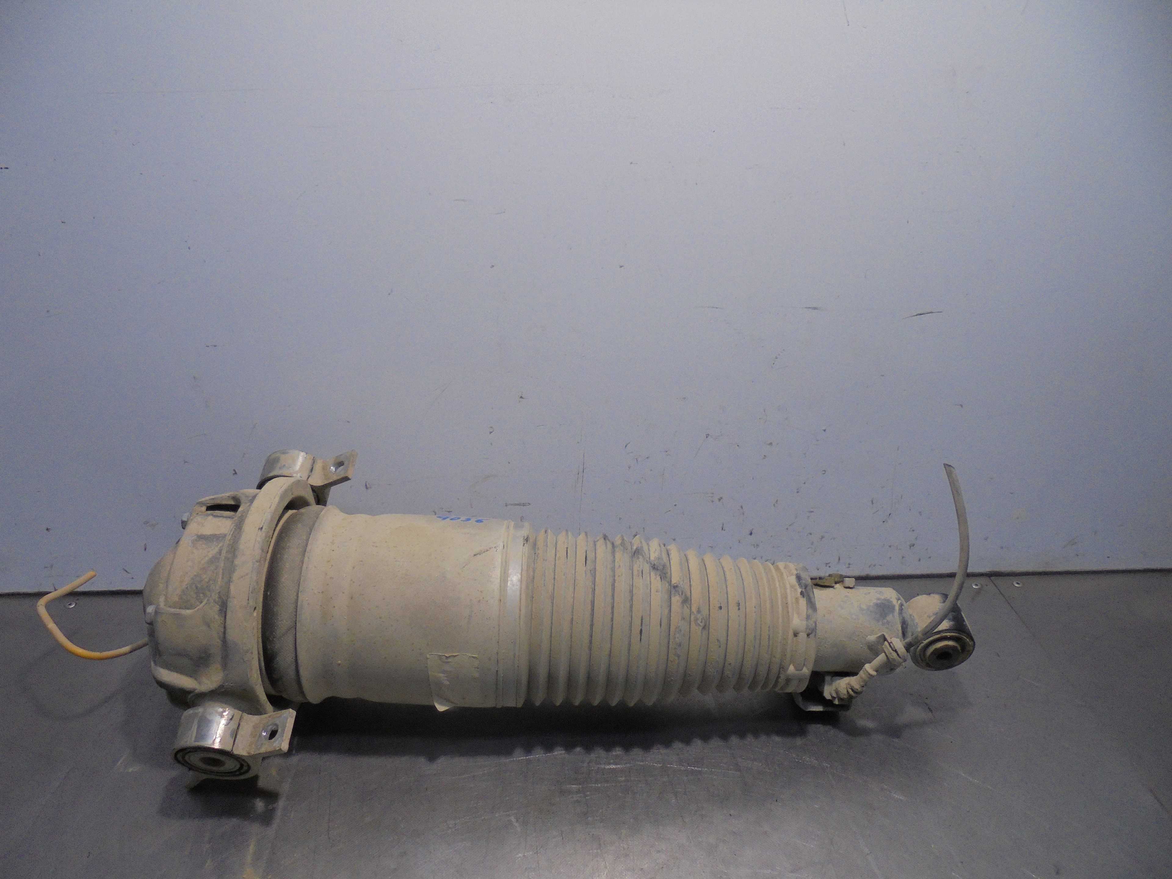 Recambio de amortiguador trasero derecho para volkswagen touareg (7la) tdi r5 referencia OEM IAM 7L6512022 ATE 