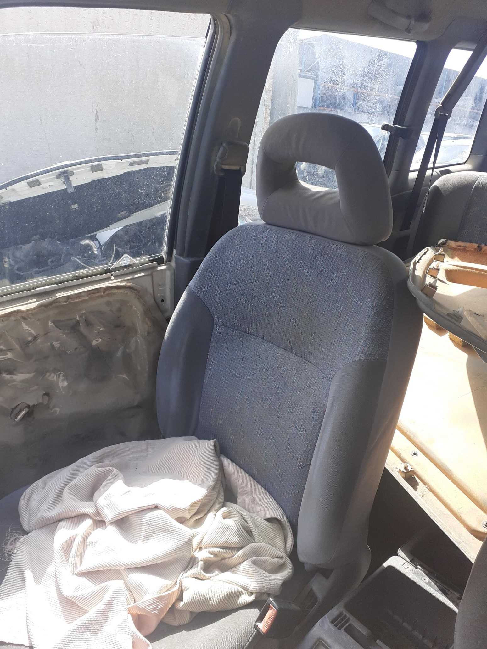 Recambio de cinturon seguridad delantero derecho para nissan terrano/terrano.ii (r20) avenue referencia OEM IAM   