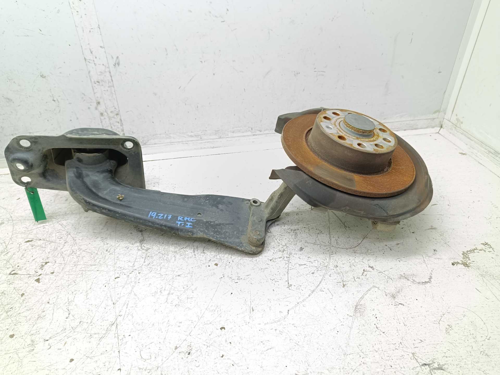 Recambio de mangueta trasera izquierda para skoda octavia berlina (1z3) active referencia OEM IAM   