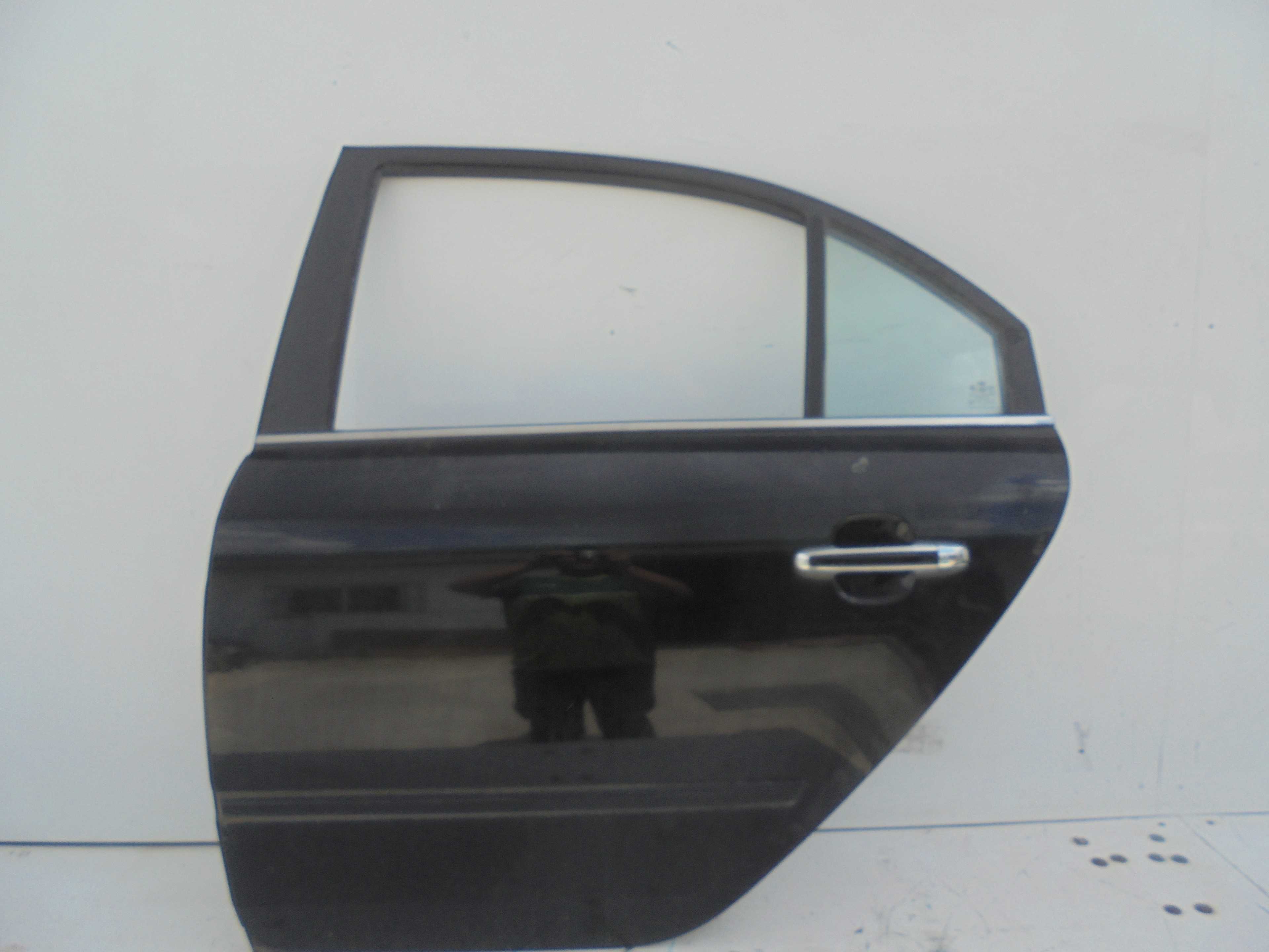 Recambio de puerta trasera izquierda para hyundai sonata (nf) 2.0 crdi comfort i referencia OEM IAM   