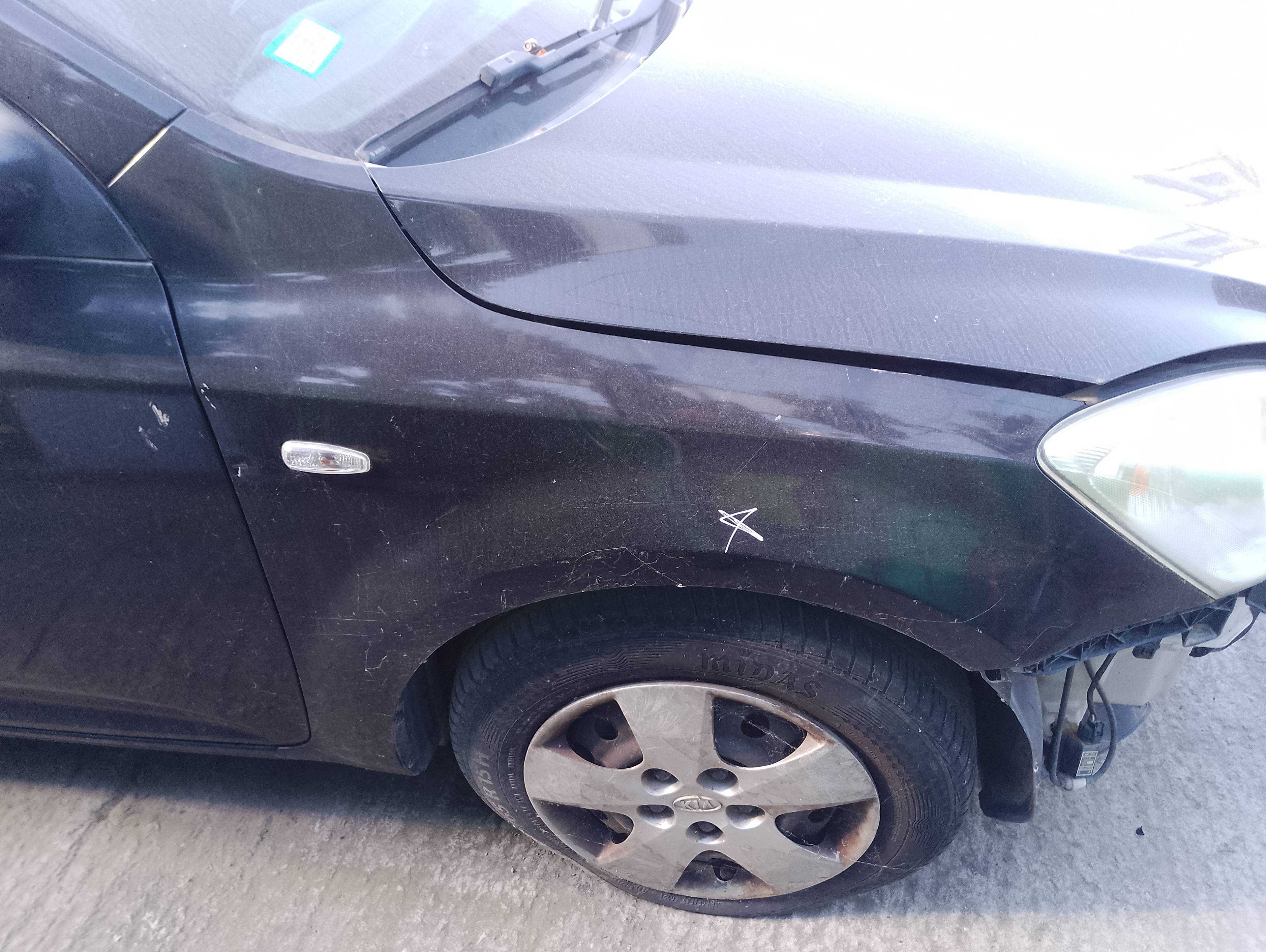 Recambio de aleta delantera derecha para kia cee´d concept referencia OEM IAM   