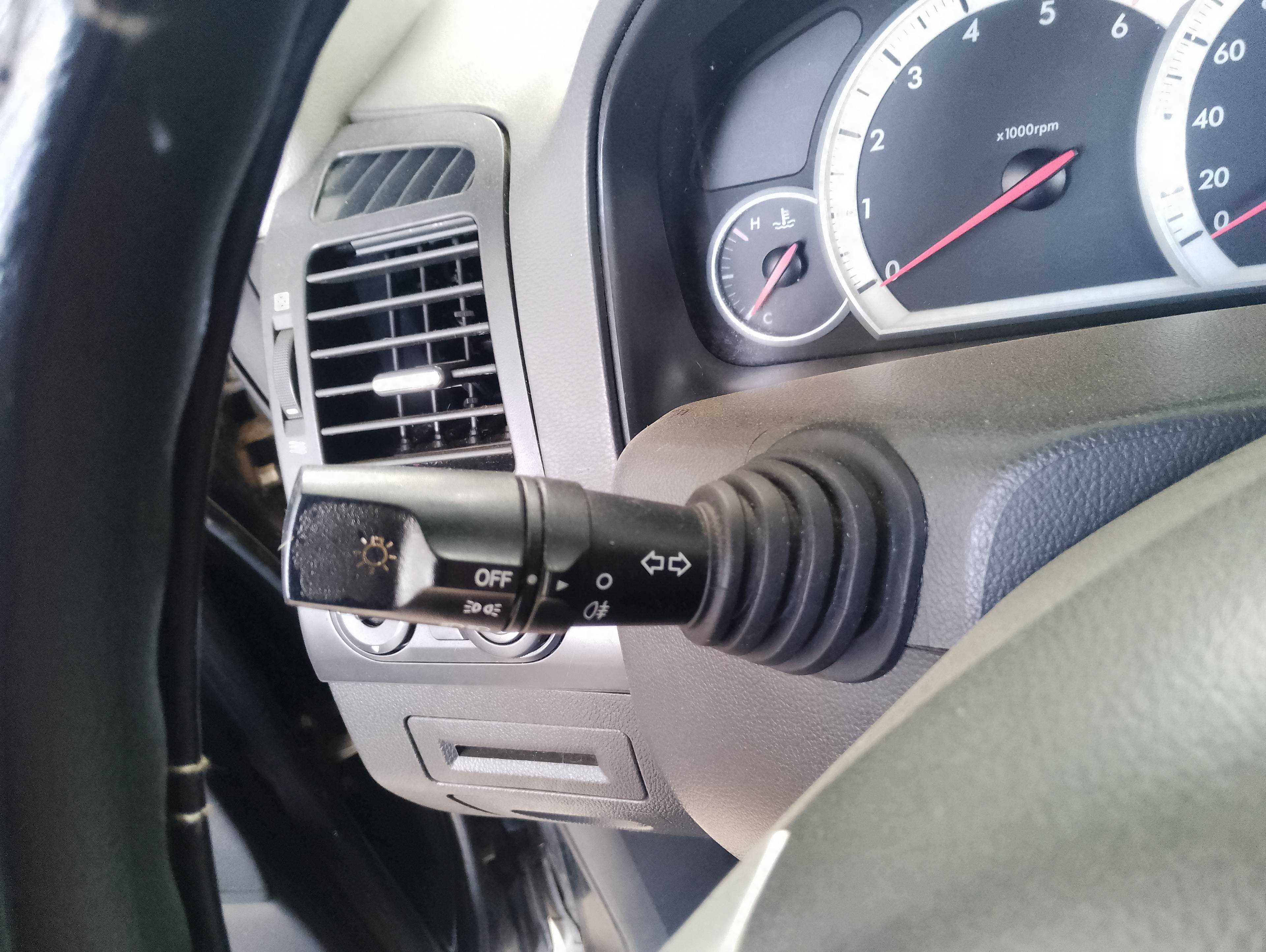 Recambio de mando luces para chevrolet captiva referencia OEM IAM   