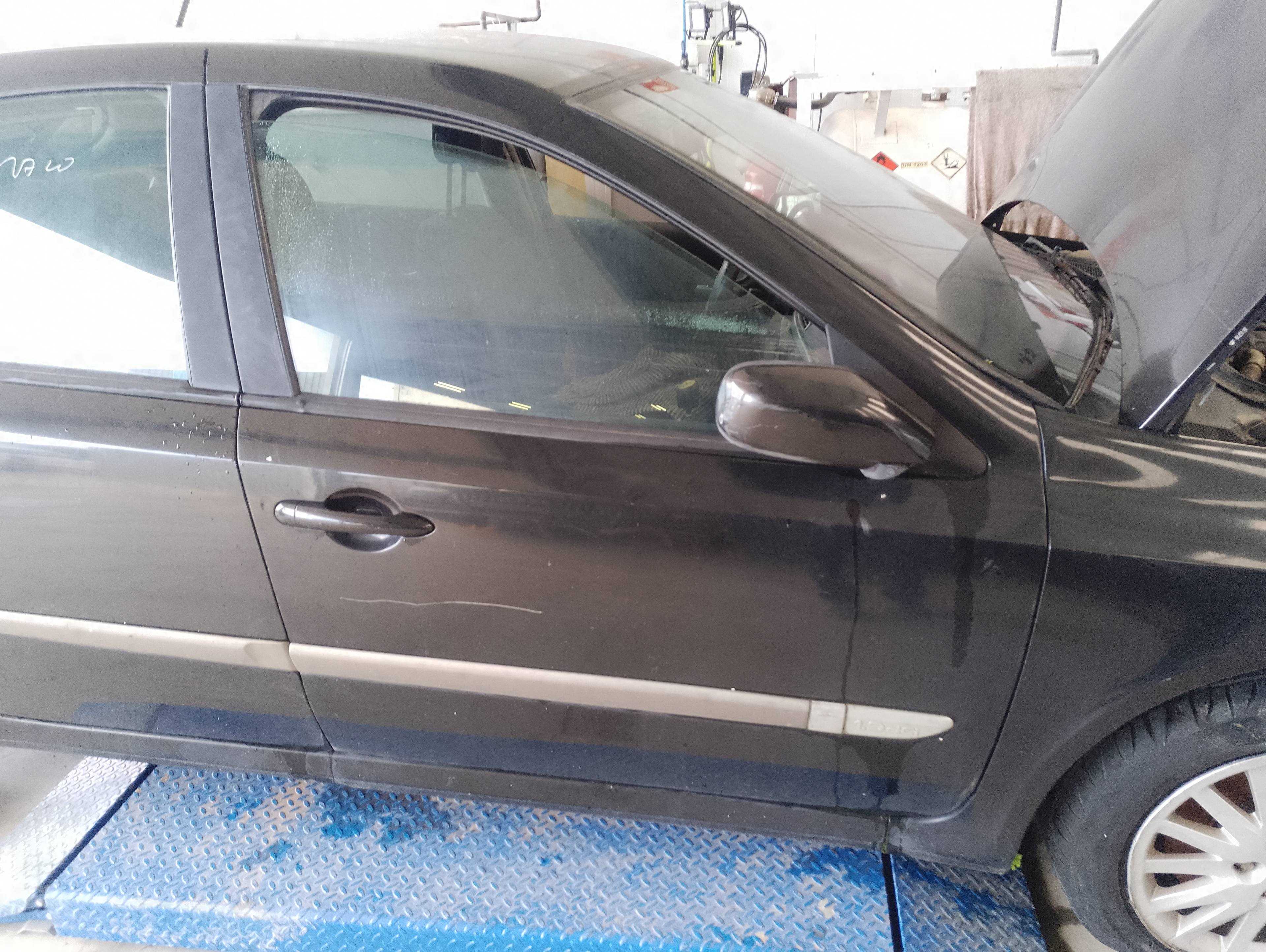 Recambio de puerta delantera derecha para renault laguna ii (bg0) authentique referencia OEM IAM   