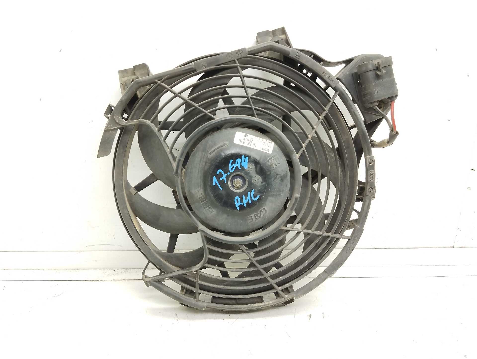 Recambio de electroventilador para opel combo (corsa c) cargo referencia OEM IAM 09129966  