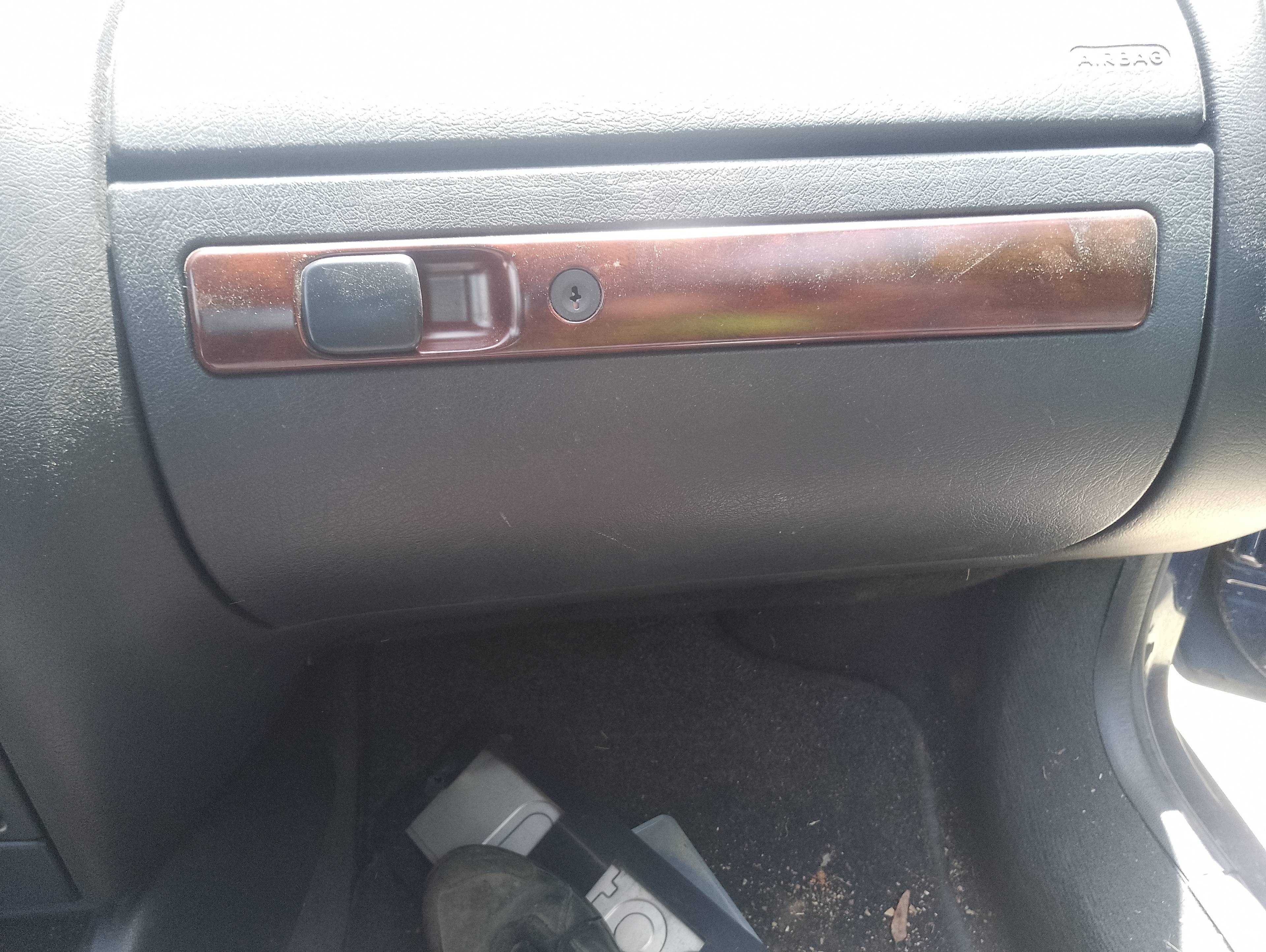 Recambio de guantera para citroën xantia berlina 2.0 hdi 90/110 plaisir referencia OEM IAM   