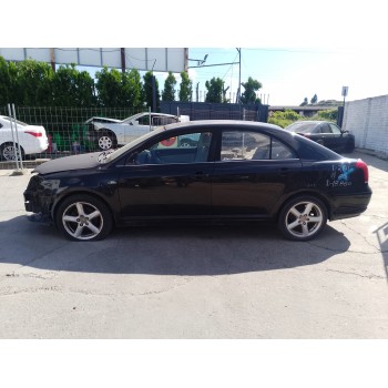toyota avensis berlina (t25) del año 2006