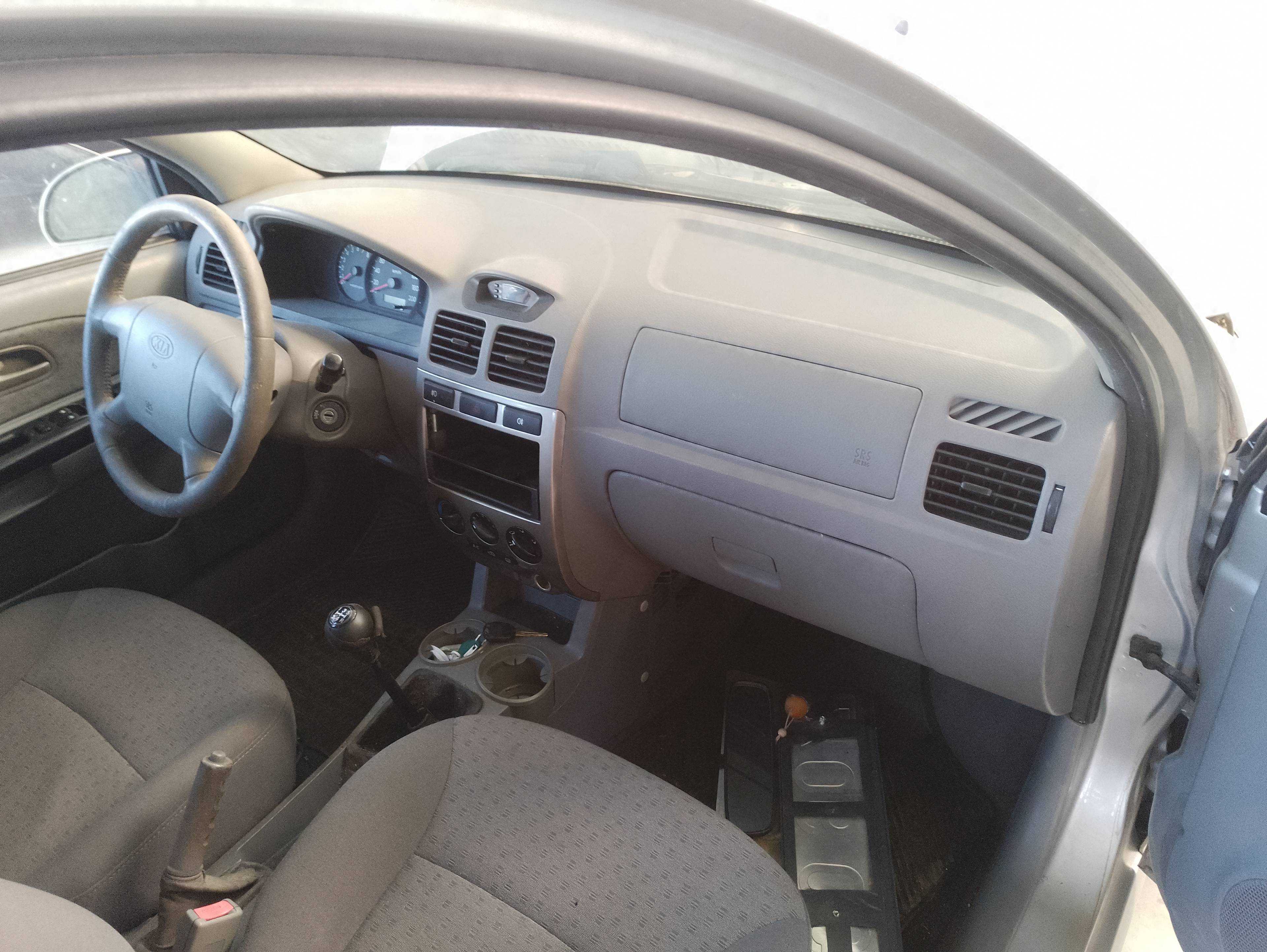 Recambio de salpicadero para kia rio ipanema berlina referencia OEM IAM   