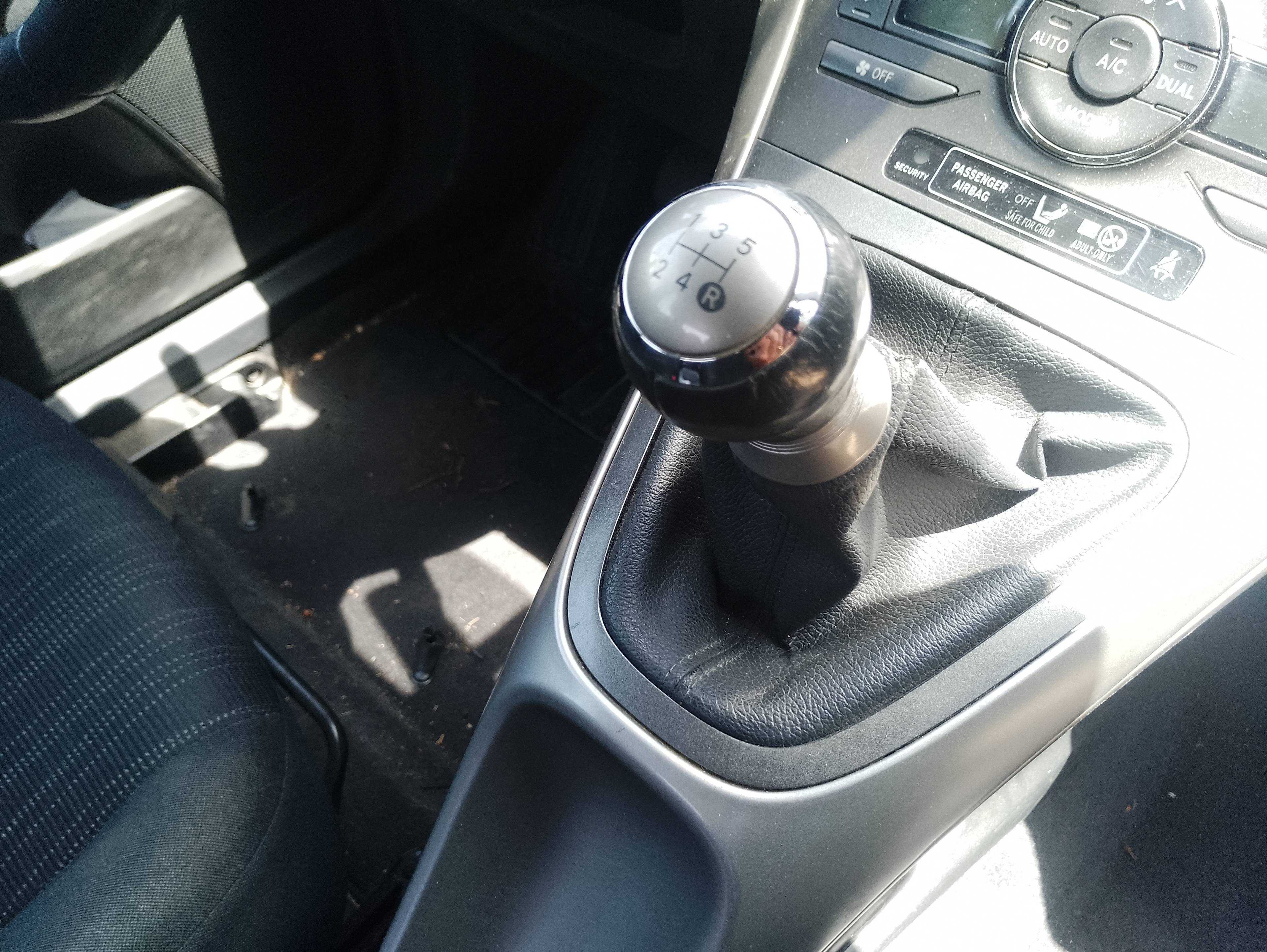 Recambio de palanca cambio para toyota auris luna referencia OEM IAM   