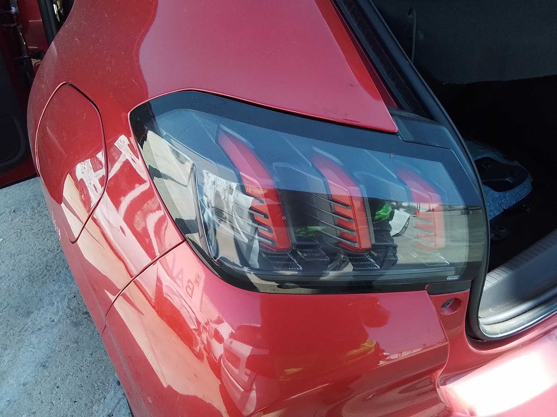 Recambio de piloto trasero izquierdo para peugeot 208 (p2) active referencia OEM IAM   
