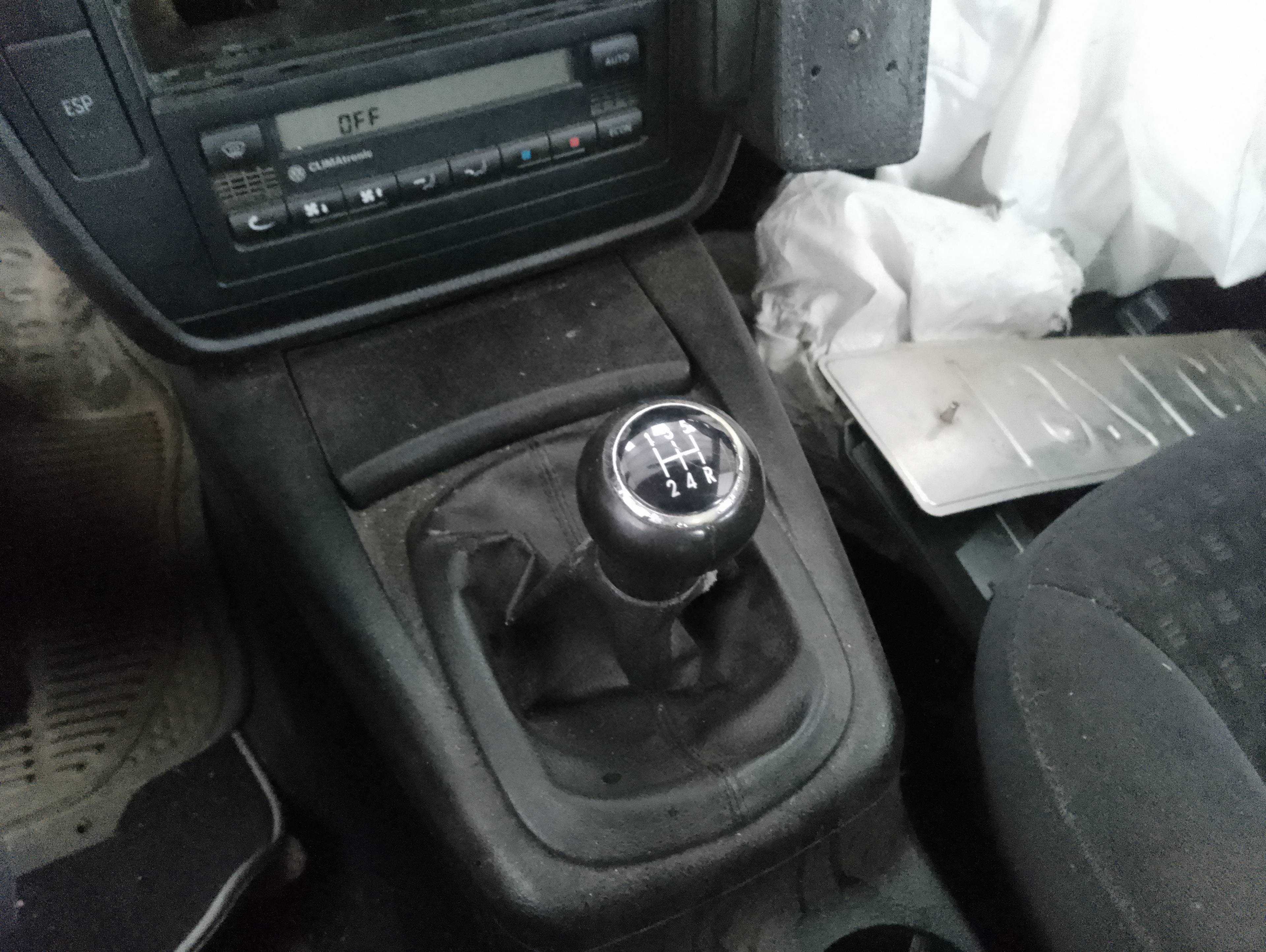 Recambio de palanca cambio para volkswagen passat berlina (3b3) advance referencia OEM IAM   