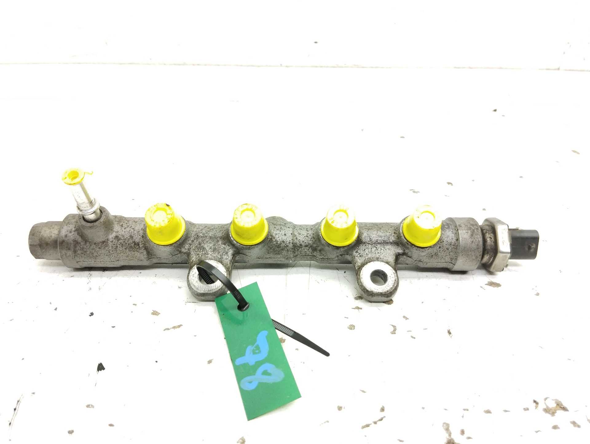 Recambio de rampa inyectora para citroën c-elysée feel referencia OEM IAM 9821399680 0445214361 BOSCH