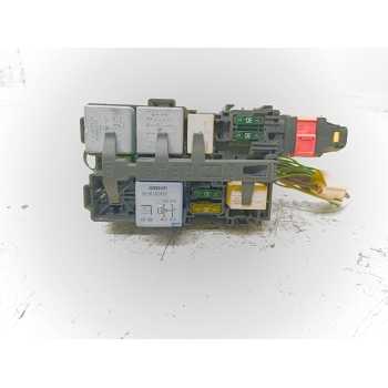 Recambio de caja reles / fusibles para peugeot 308 active referencia OEM IAM 9806192580  