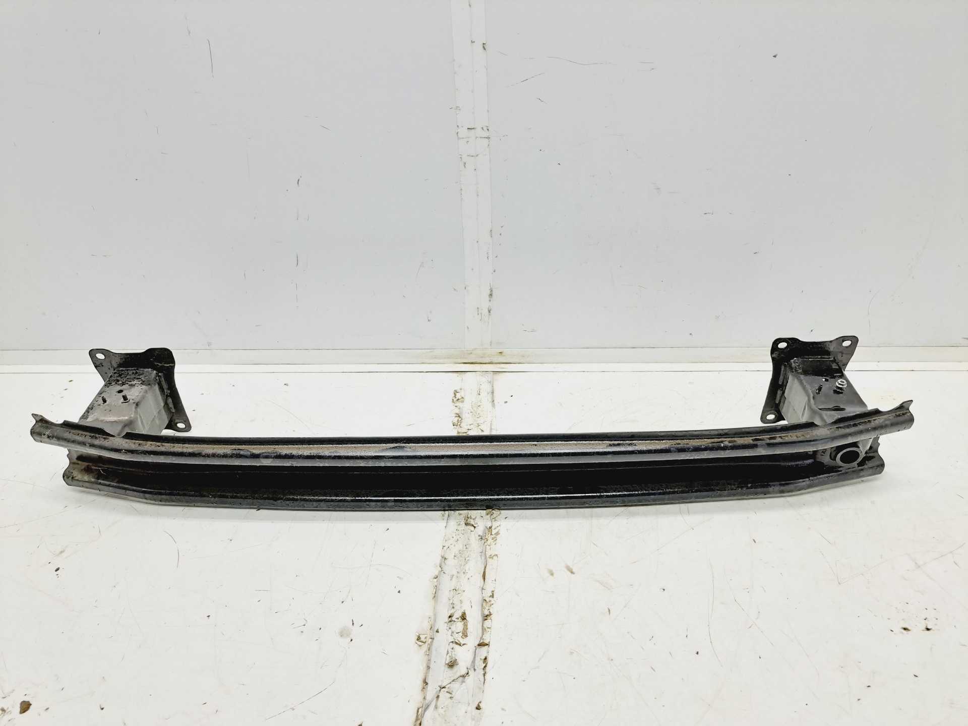 Recambio de refuerzo paragolpes trasero para volkswagen t-roc (d11) basis referencia OEM IAM  366567 2GA807109C