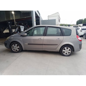renault scenic ii del año 2004
