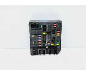 CAJA RELES / FUSIBLES 284B67924R 