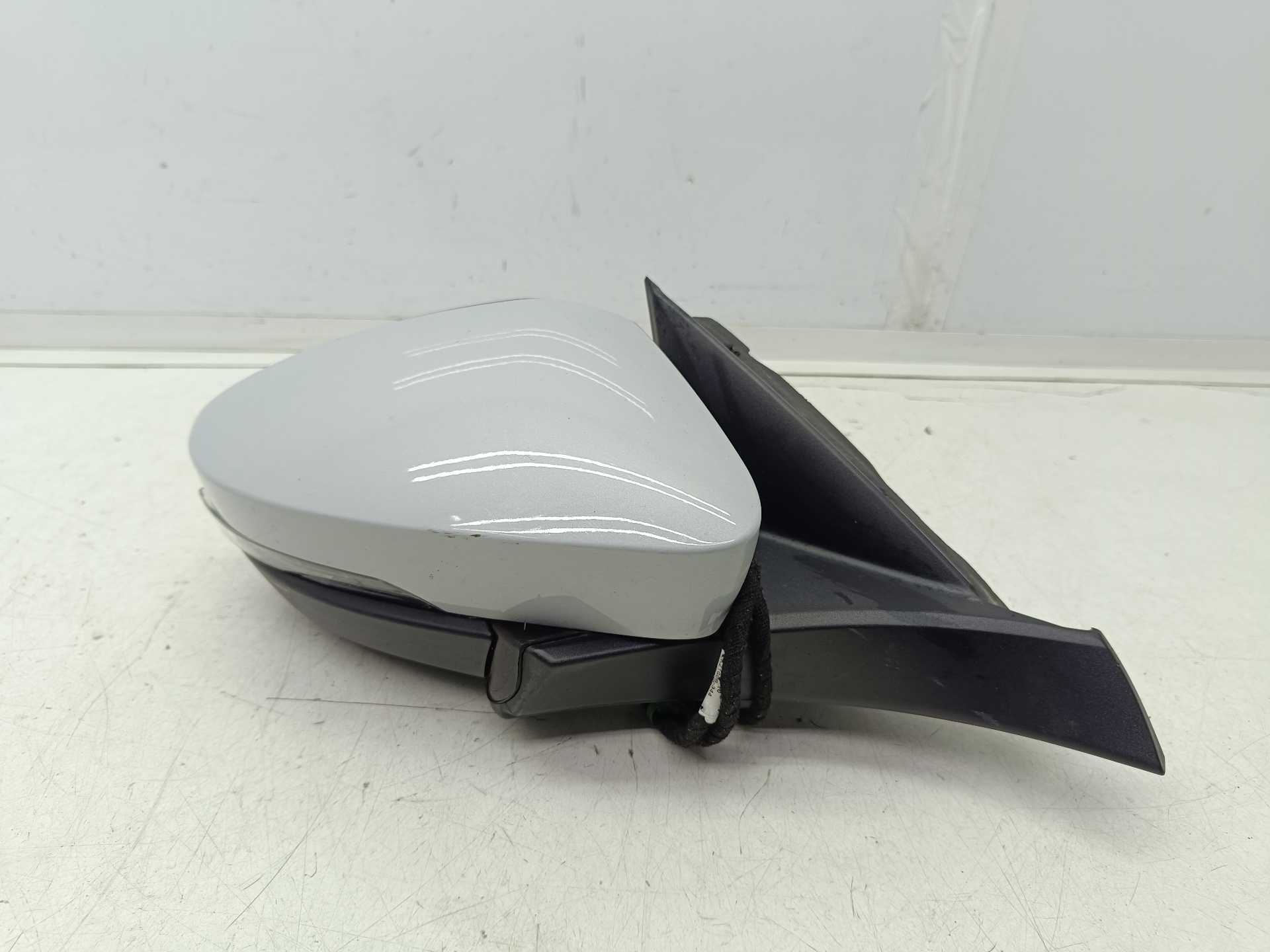 Recambio de retrovisor derecho para volkswagen t-roc (d11) basis referencia OEM IAM 2GA857502AR  
